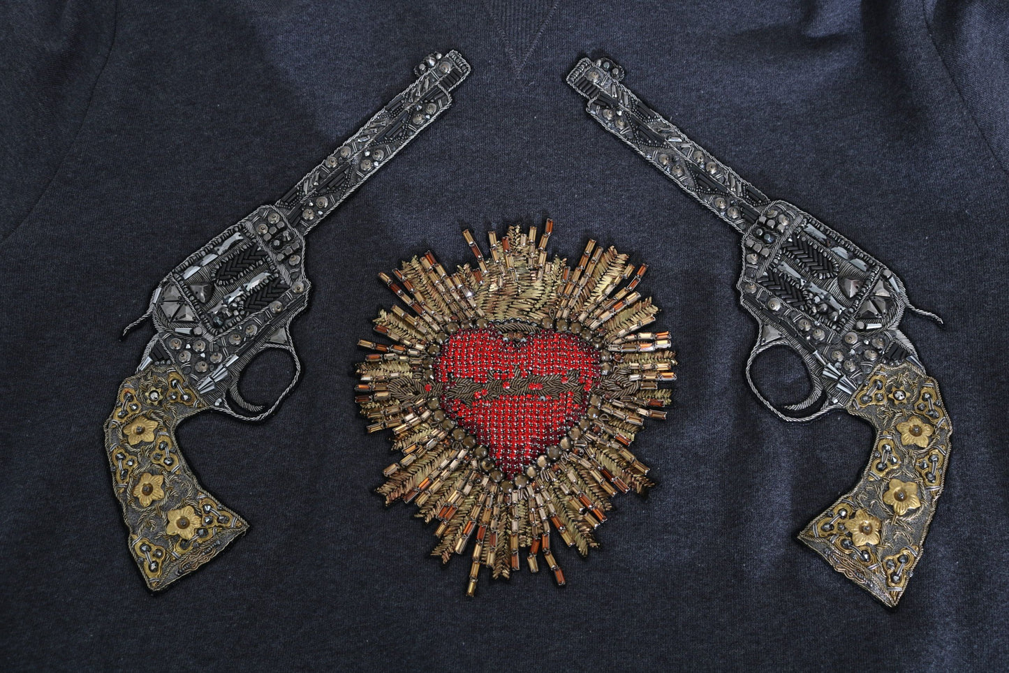 Dolce & Gabbana Grå Hettegenser med Rød Krystallhjertepistol