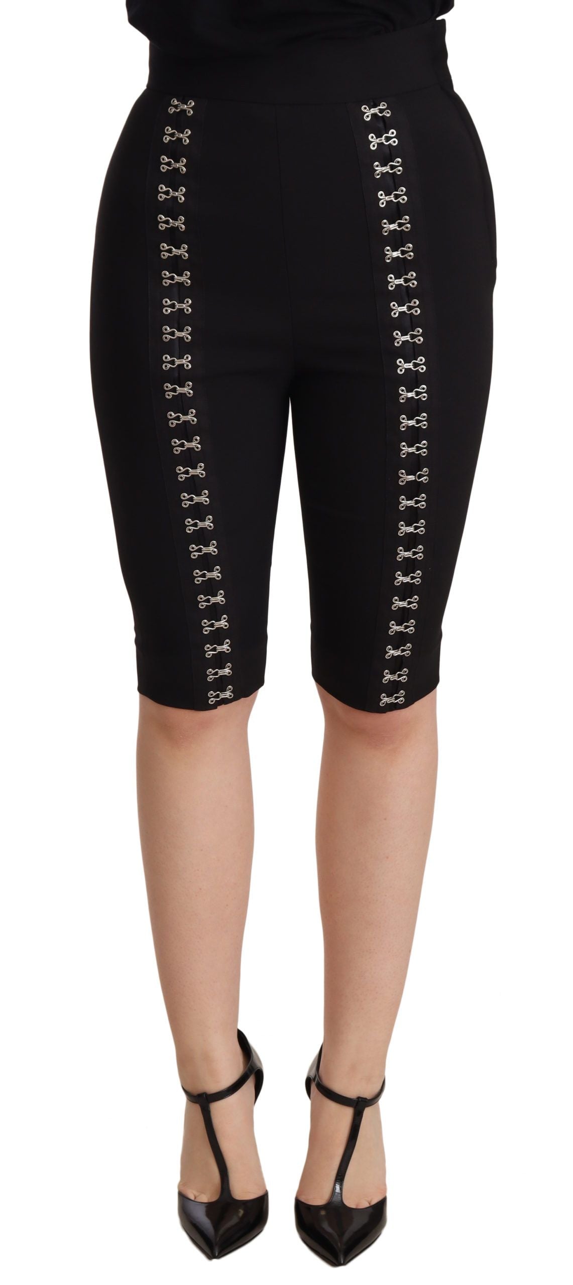 Svarta ullstretchiga shorts med smal passform och hög midja