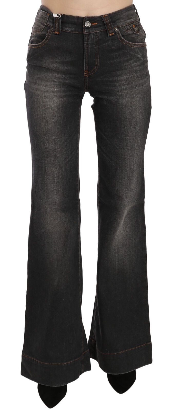 Svarta tvättade, utsvängda jeans med medelhög midja och casual passform