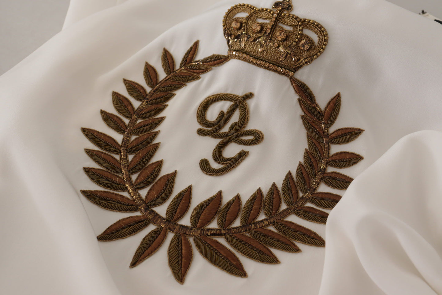 Dolce & Gabbana Vit Siden Guld DG Krona Kristall Blus Topp