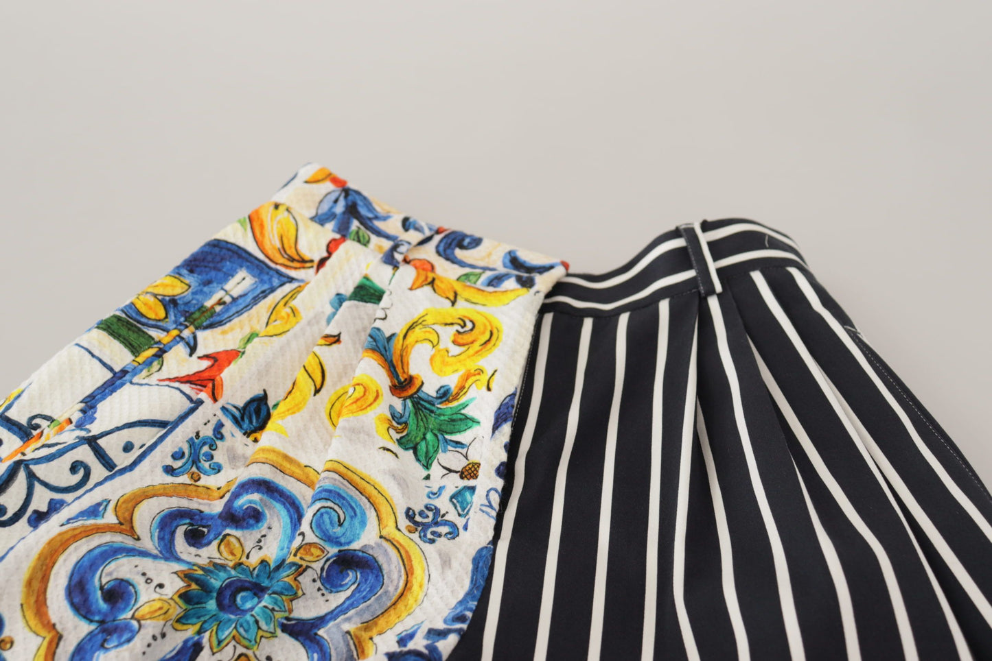 Dolce & Gabbana Flerfärgade Randiga Majolica Bermudashorts