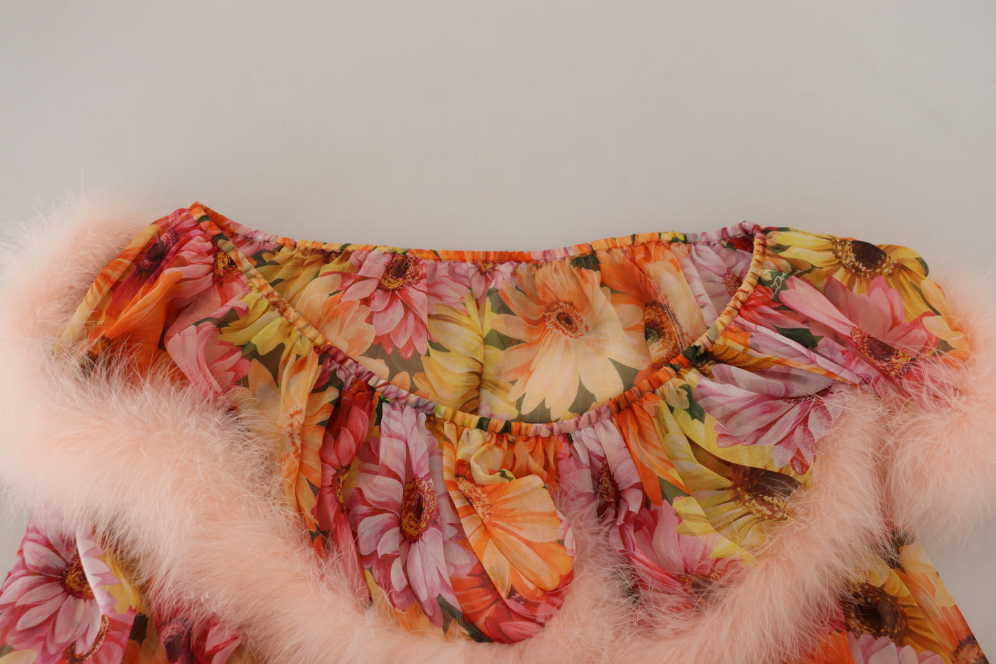 Dolce & Gabbana Flerfärgad Blommig Pälsskinnsblus Topp
