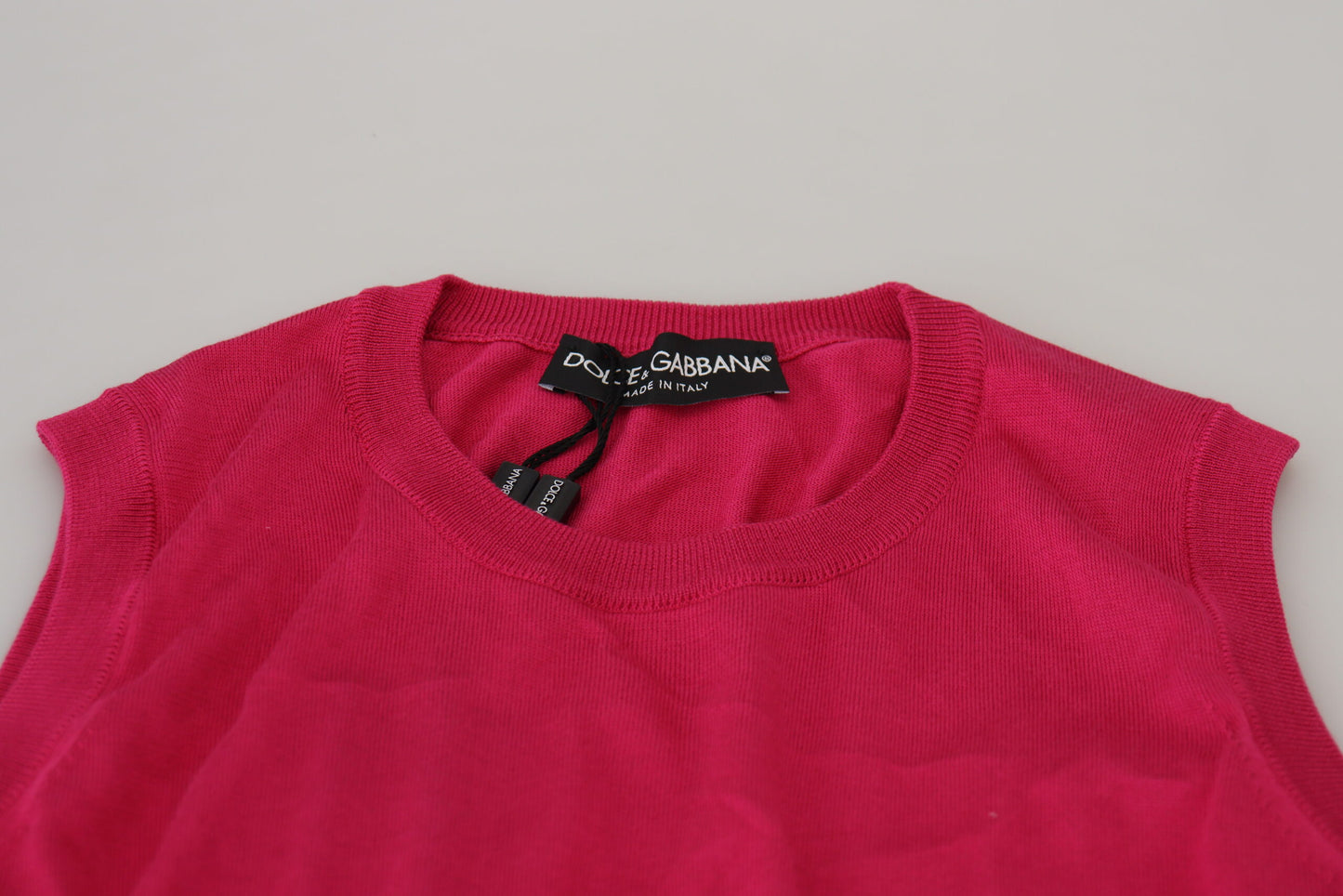 Dolce & Gabbana Rosa Sidenlinne med Rund Halsringning