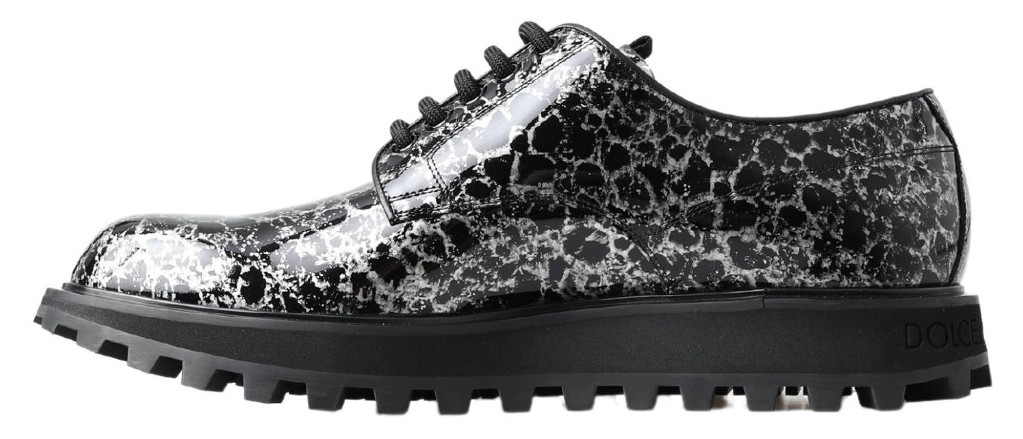 Dolce & Gabbana Svarta Vita Derbyskor i Lackläder