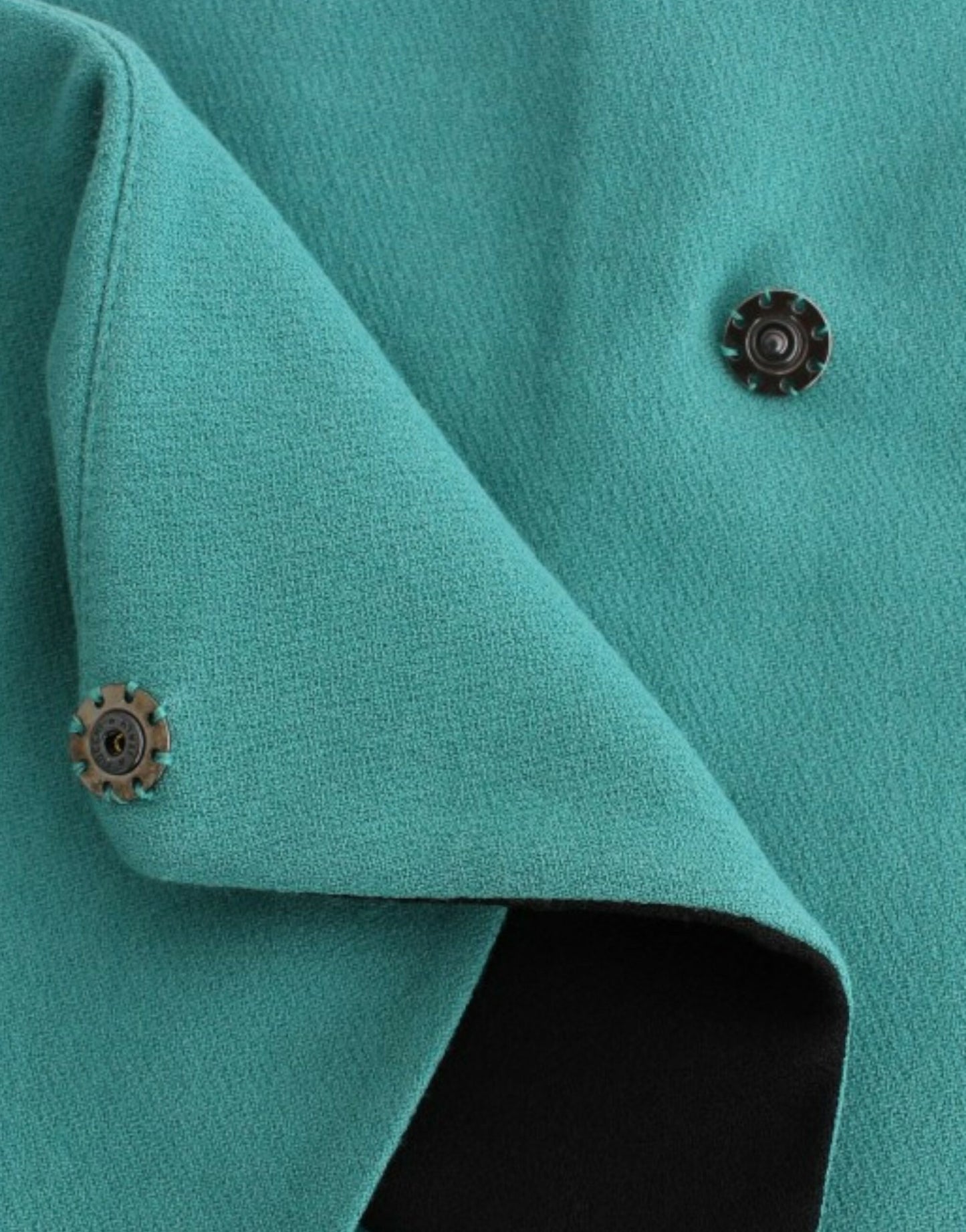 Blå omlottkjol i kostymnationell stil