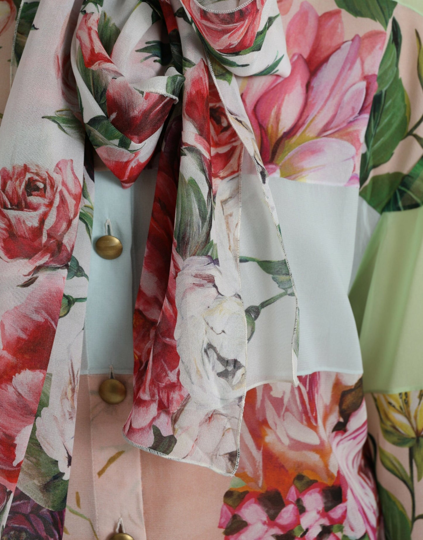 Dolce & Gabbana Flerfärgad Blommig Patchwork Ascot Krage Topp