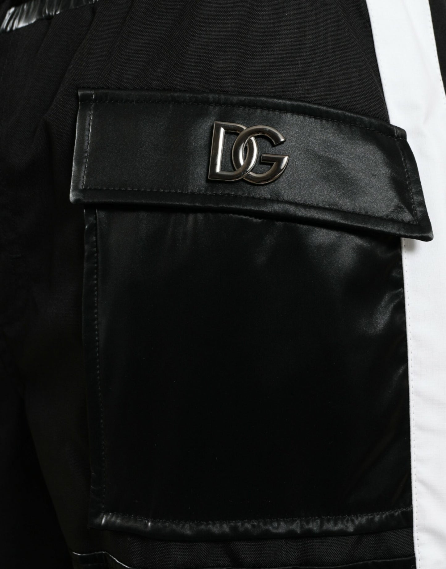 Dolce & Gabbana Svarta Nylon Cargo Jogger Herr Träningsbyxor Byxor