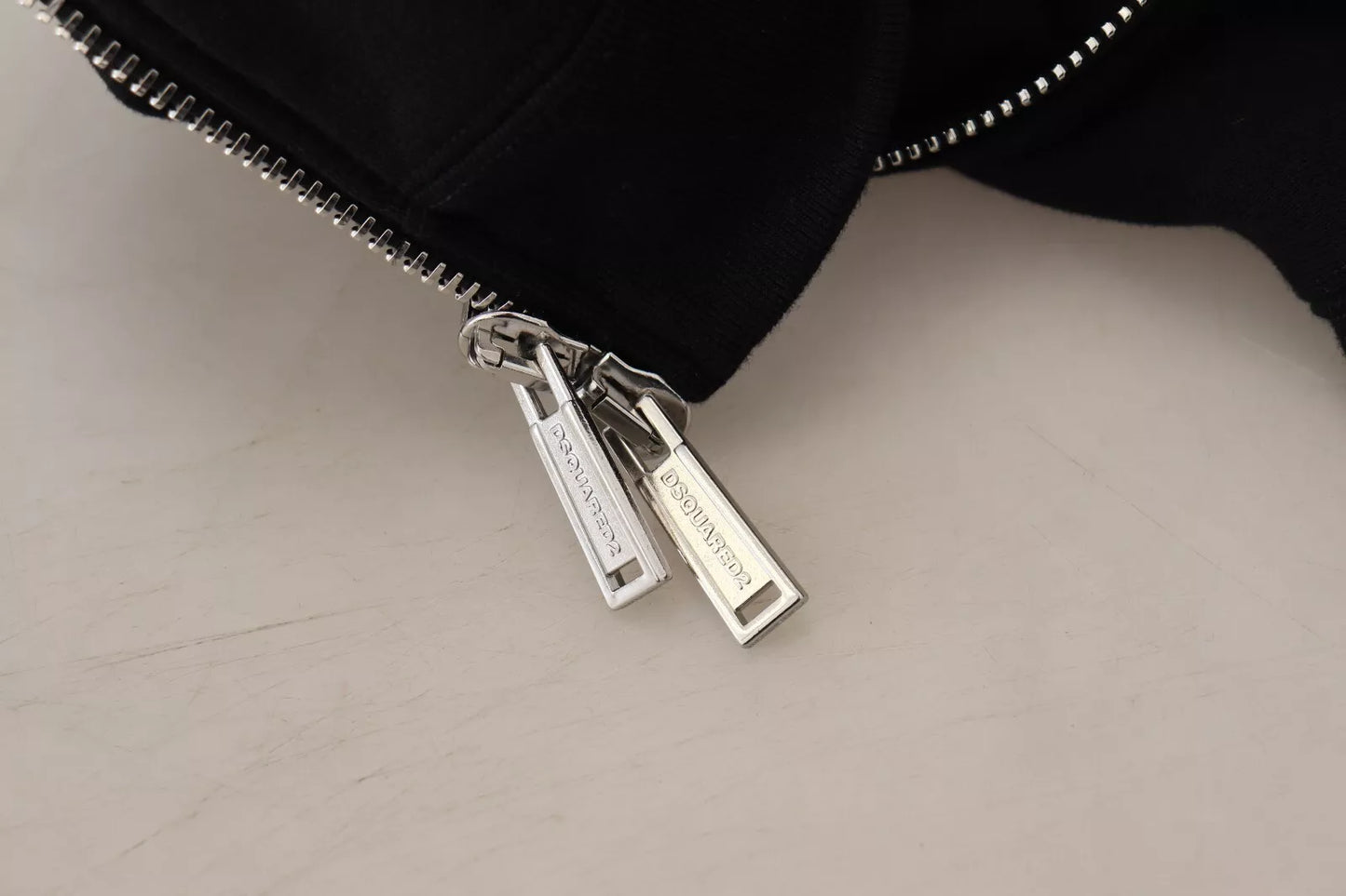 Dsquared² Svart Huvtröja med Hel Dragkedja och Mönstrade Ärmar