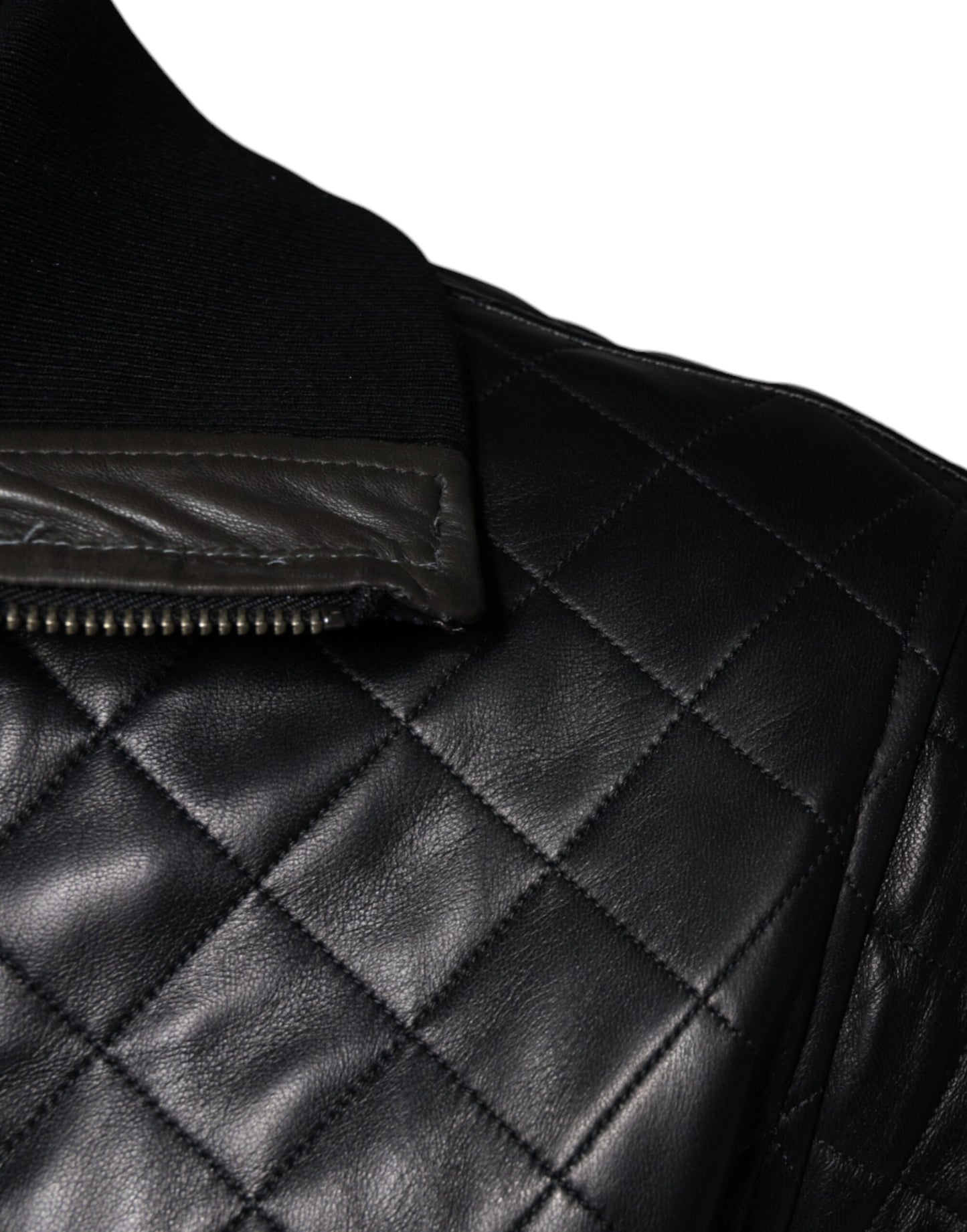 Dolce & Gabbana Svart quiltad kalvskinnsjacka med dragkedja