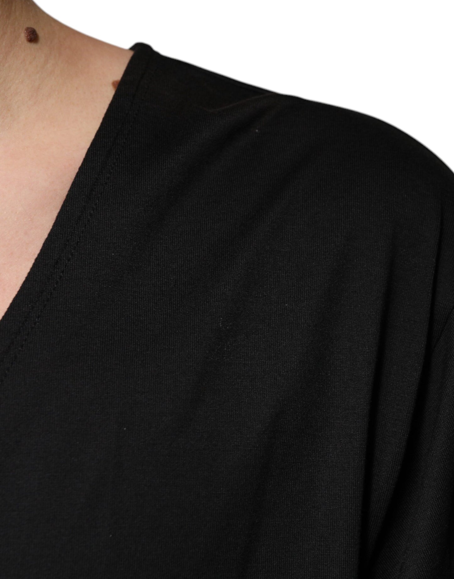 Dolce & Gabbana svart bomulls-T-skjorte med V-hals og korte ermer