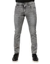Dolce & Gabbana Grå Logo Plakk Bomull Slim Fit Denim Jeans