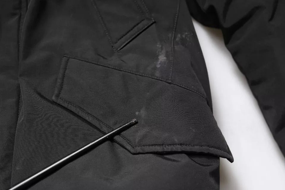 Woolrich svart hettejakke med lange ermer og pelsfrakk