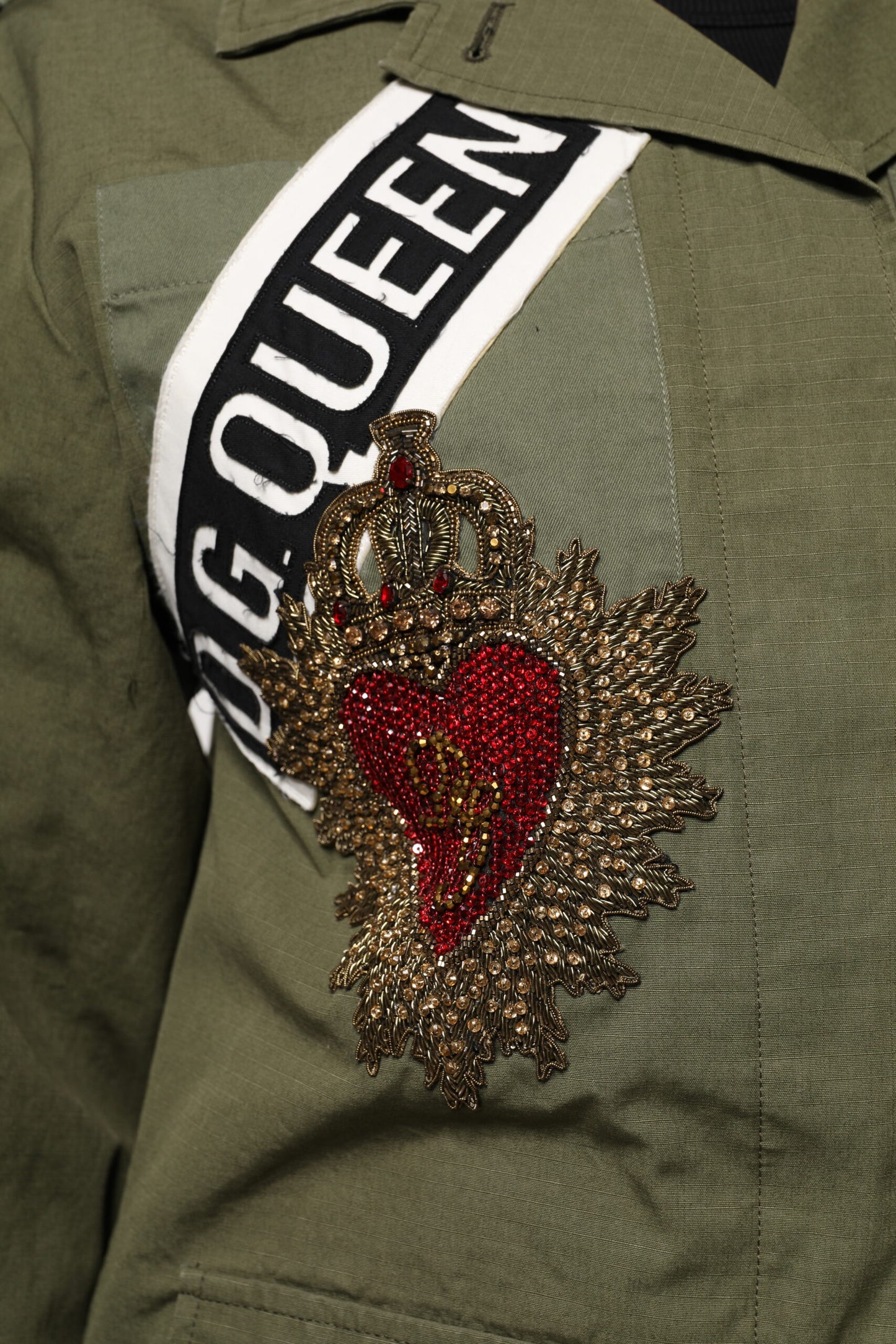 Dolce & Gabbana Militärgrön Queen Embellished Jacket