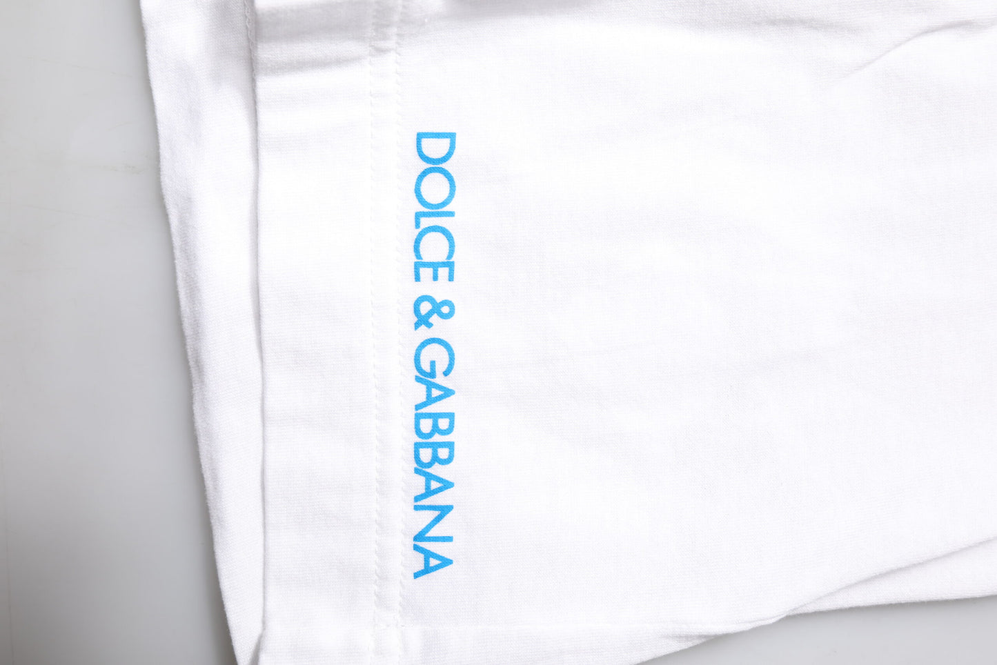 Dolce & Gabbana Vit T-shirt med rund hals och grafiskt tryck i bomull