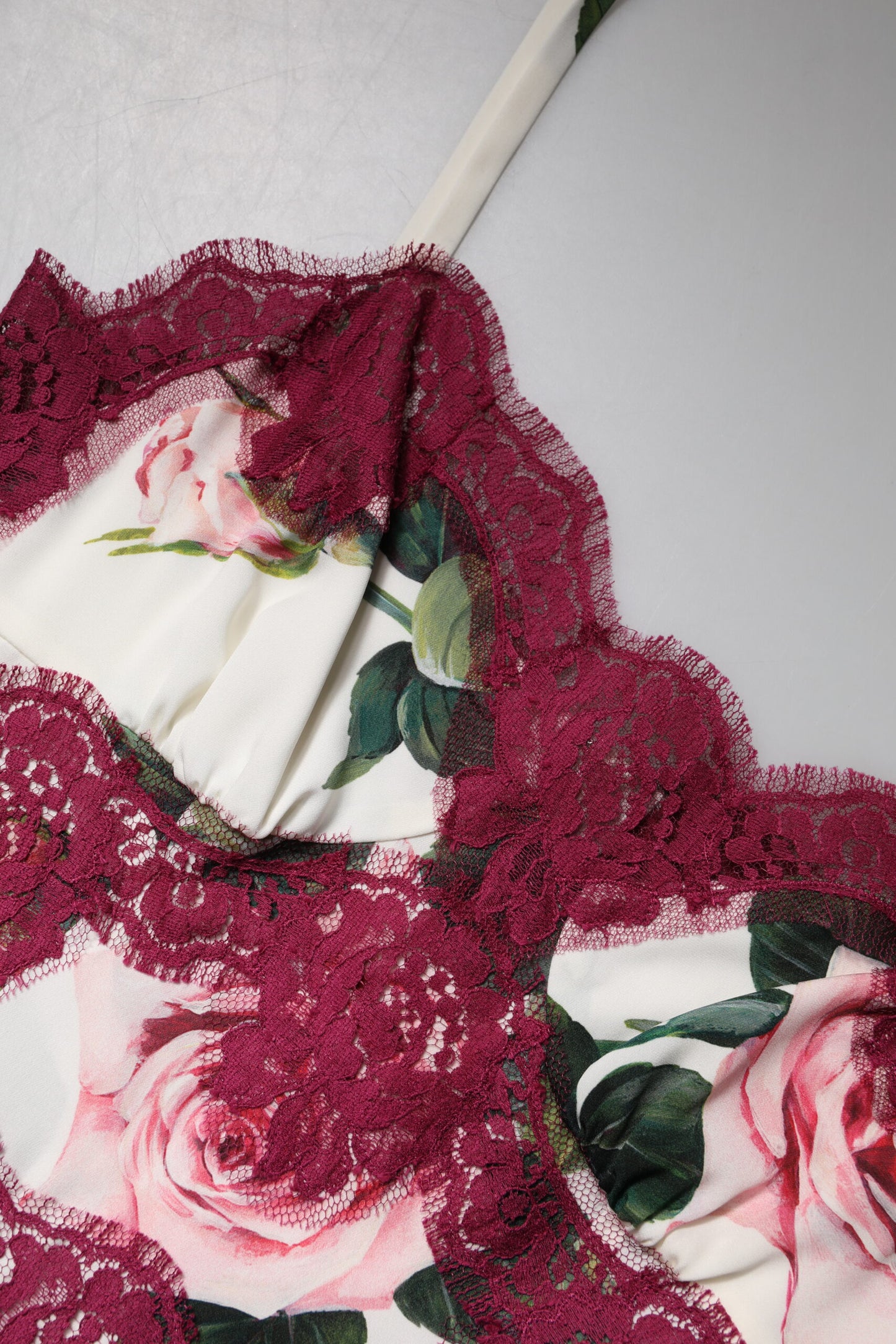 Dolce & Gabbana Vitt Rosmönster Satin Spetslinne Underkläder