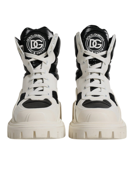 Dolce & Gabbana Vita Vadderade Mid-Cat Boots med Snörning