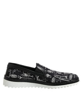 Dolce & Gabbana svarte slip-on-loafers med trykk for menn