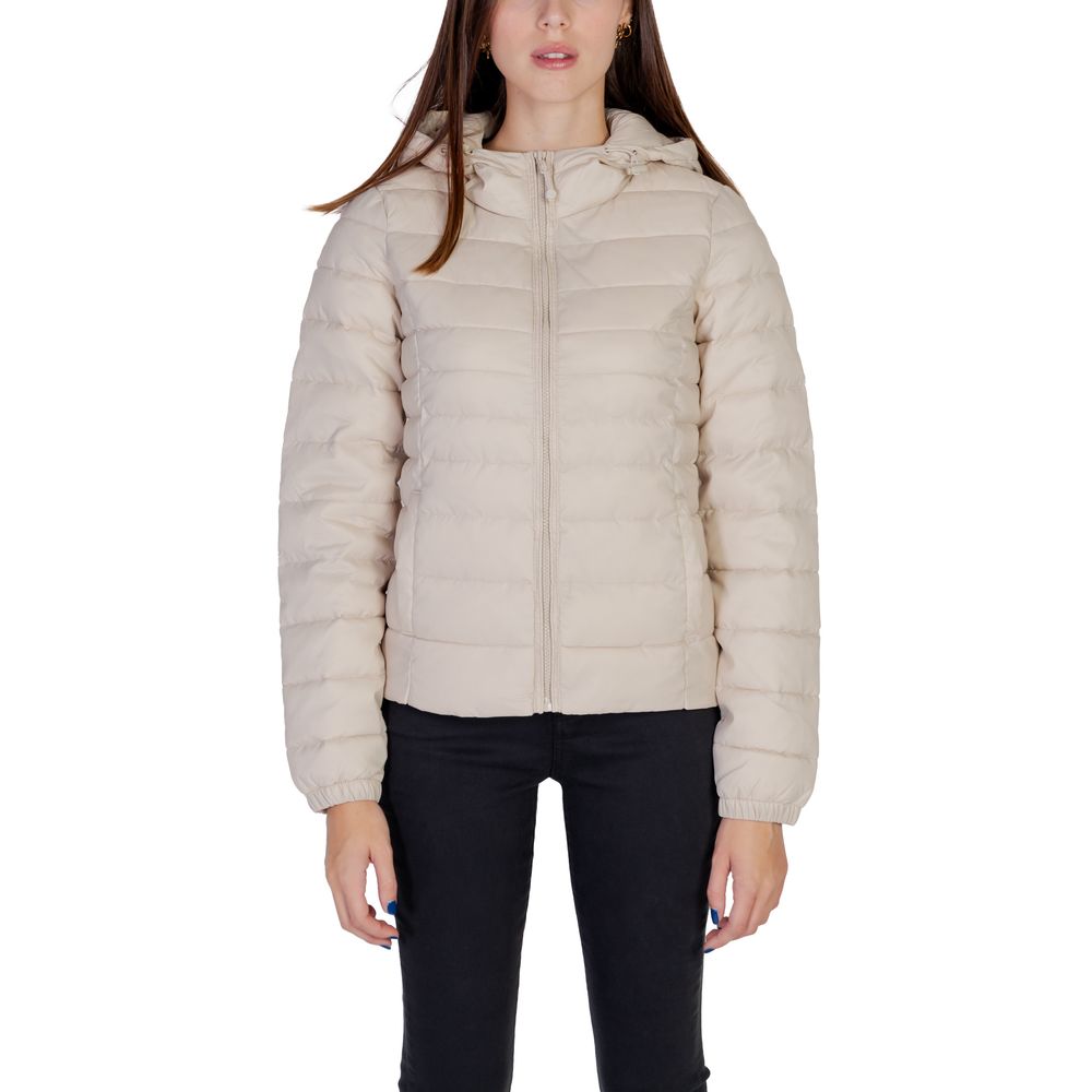 Beige nylonjakker og -frakker