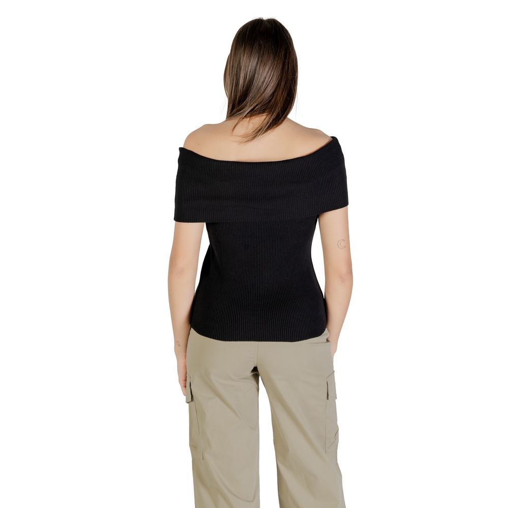 Svart polyestertröja