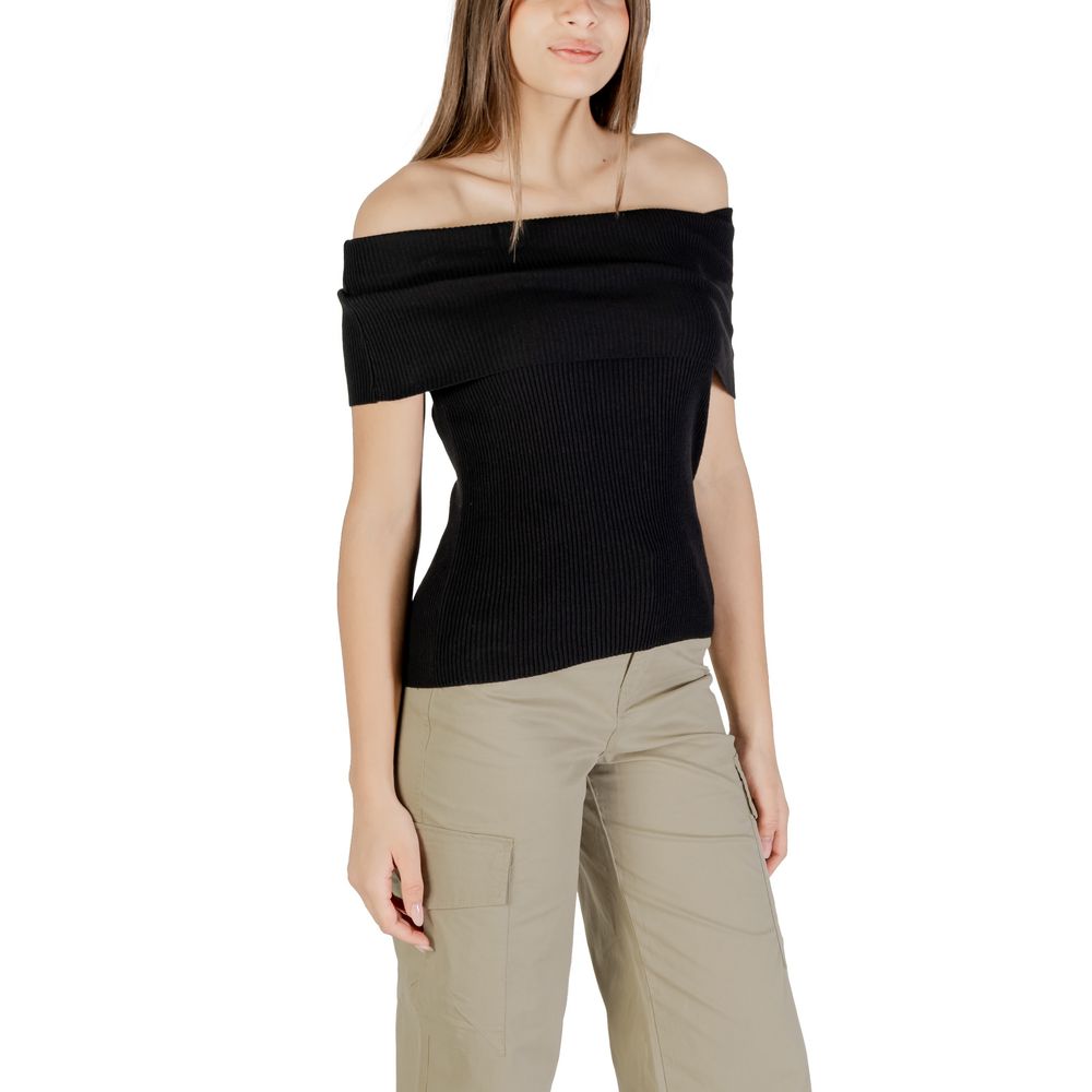 Svart polyestertröja