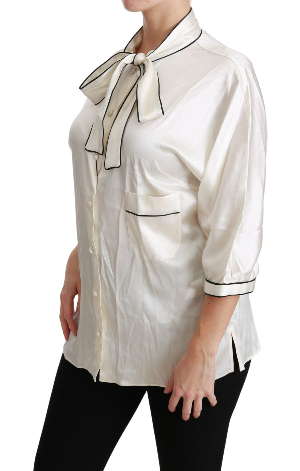 Beige skjortebluse med 3/4-ermer i silketopp