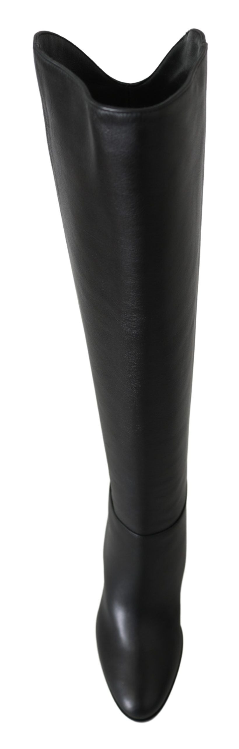 Eleganta svarta kalvskinnsstövlar med klack