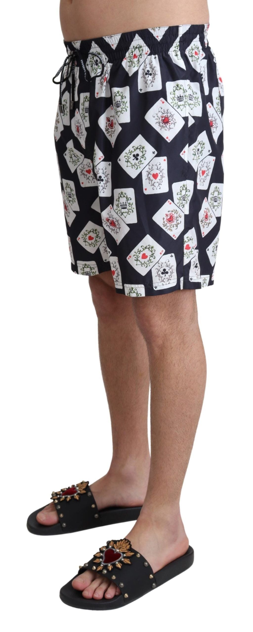 Svarta badshorts med kortmönster