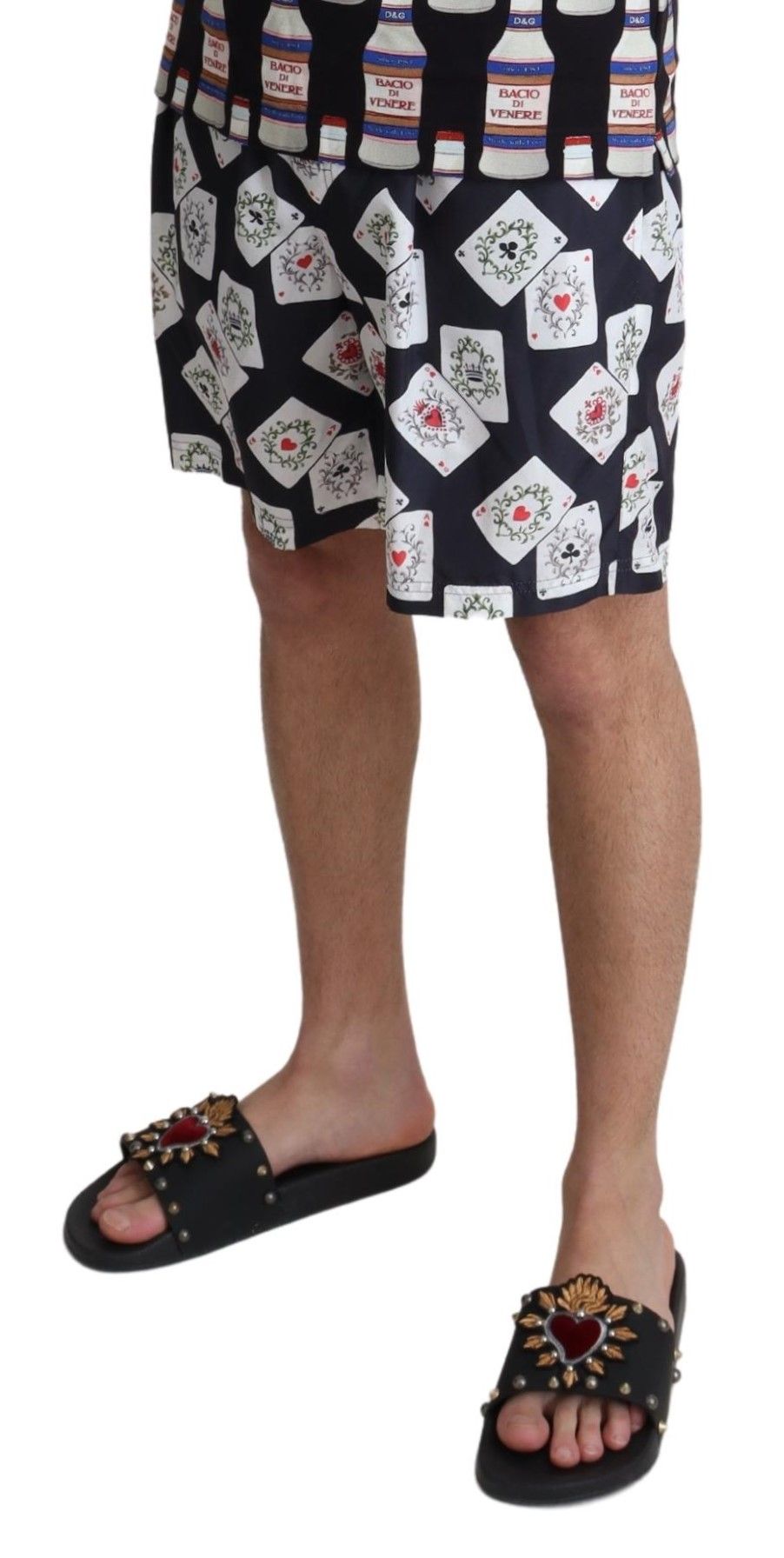 Svarta badshorts med kortmönster
