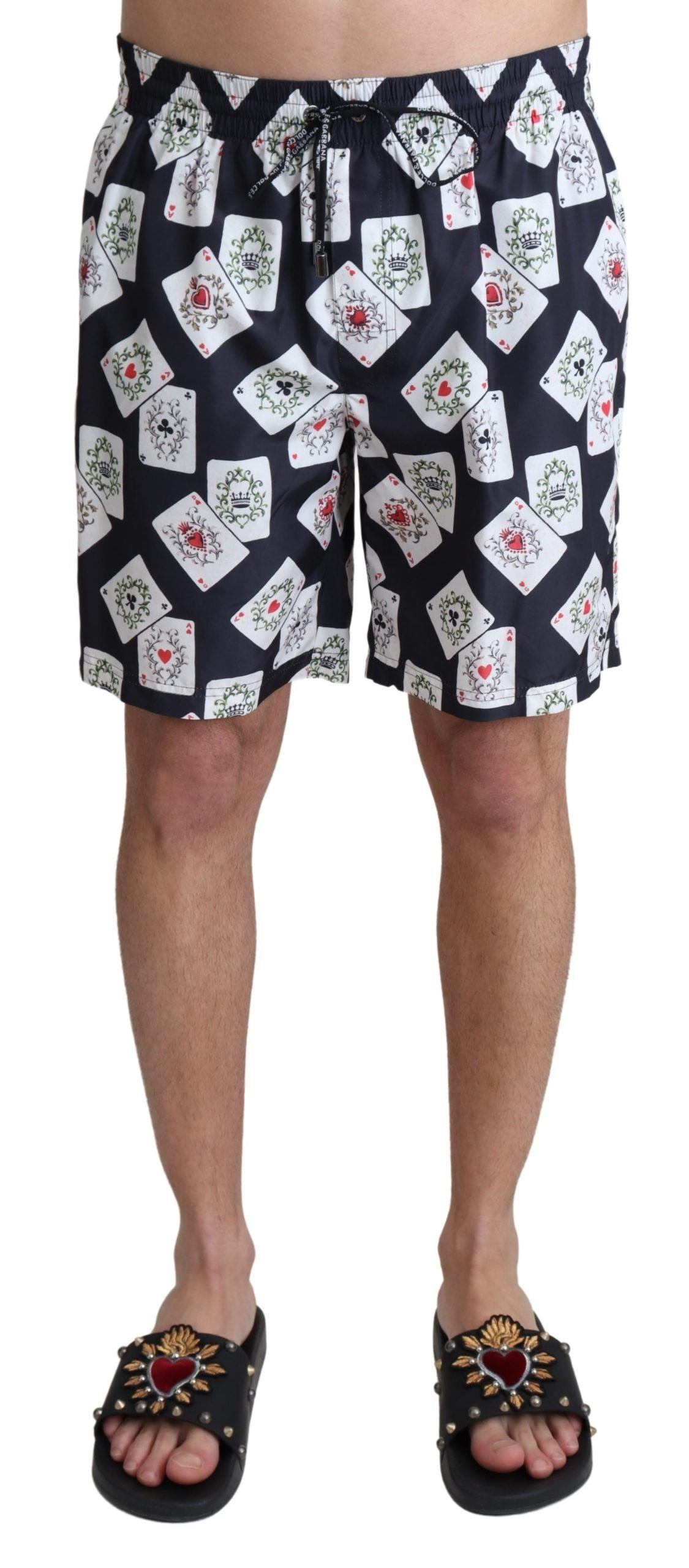 Svarta badshorts med kortmönster
