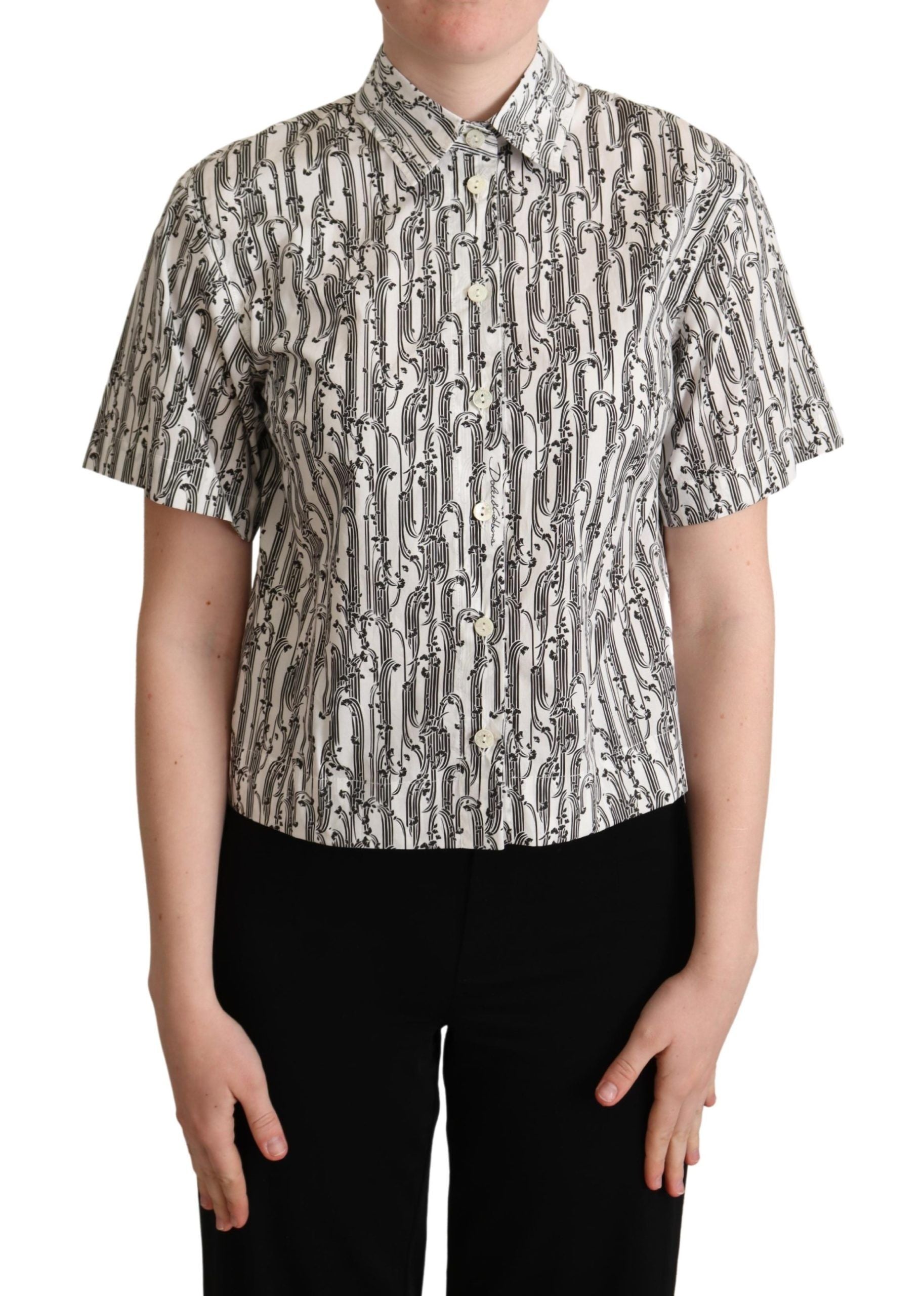 Vit blommig blus med krage