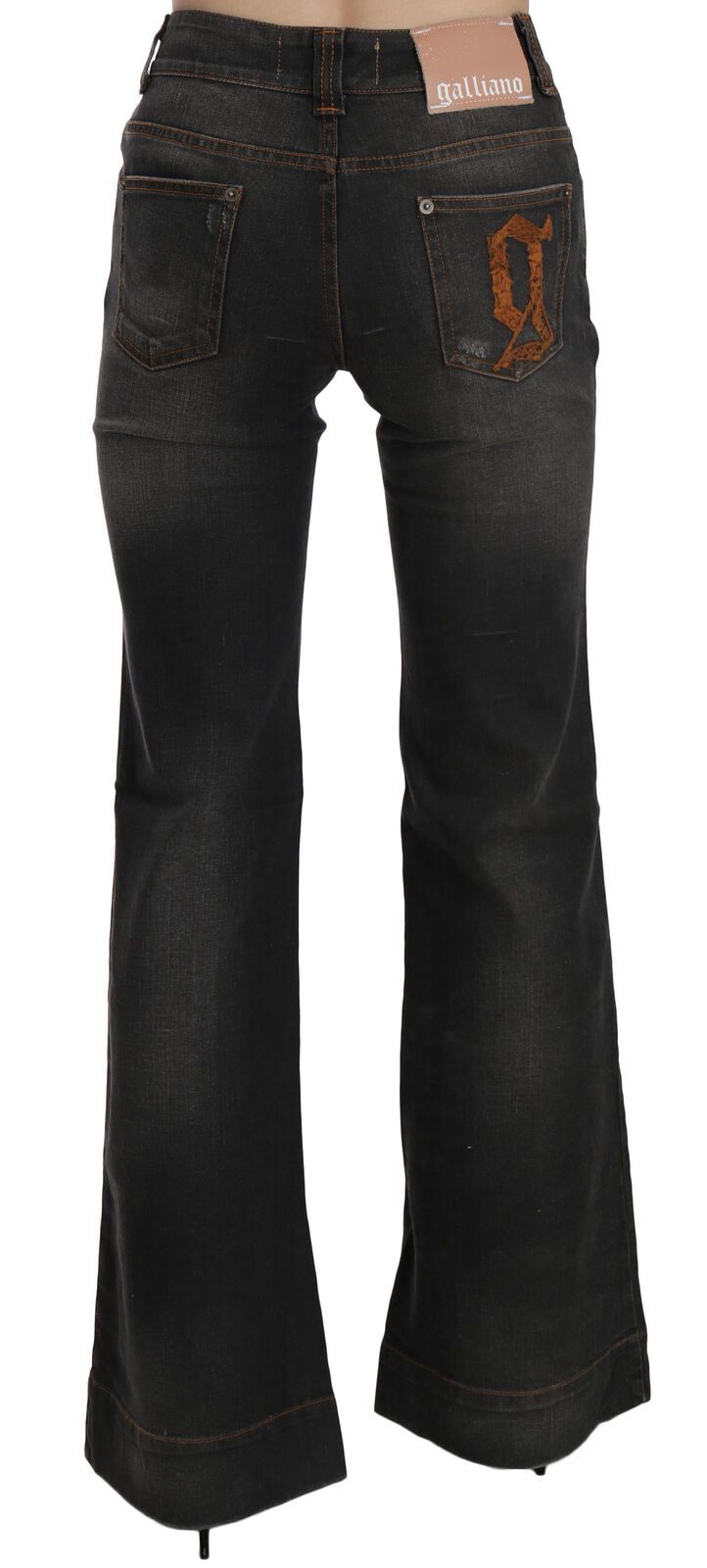 Svarta tvättade, utsvängda jeans med medelhög midja och casual passform
