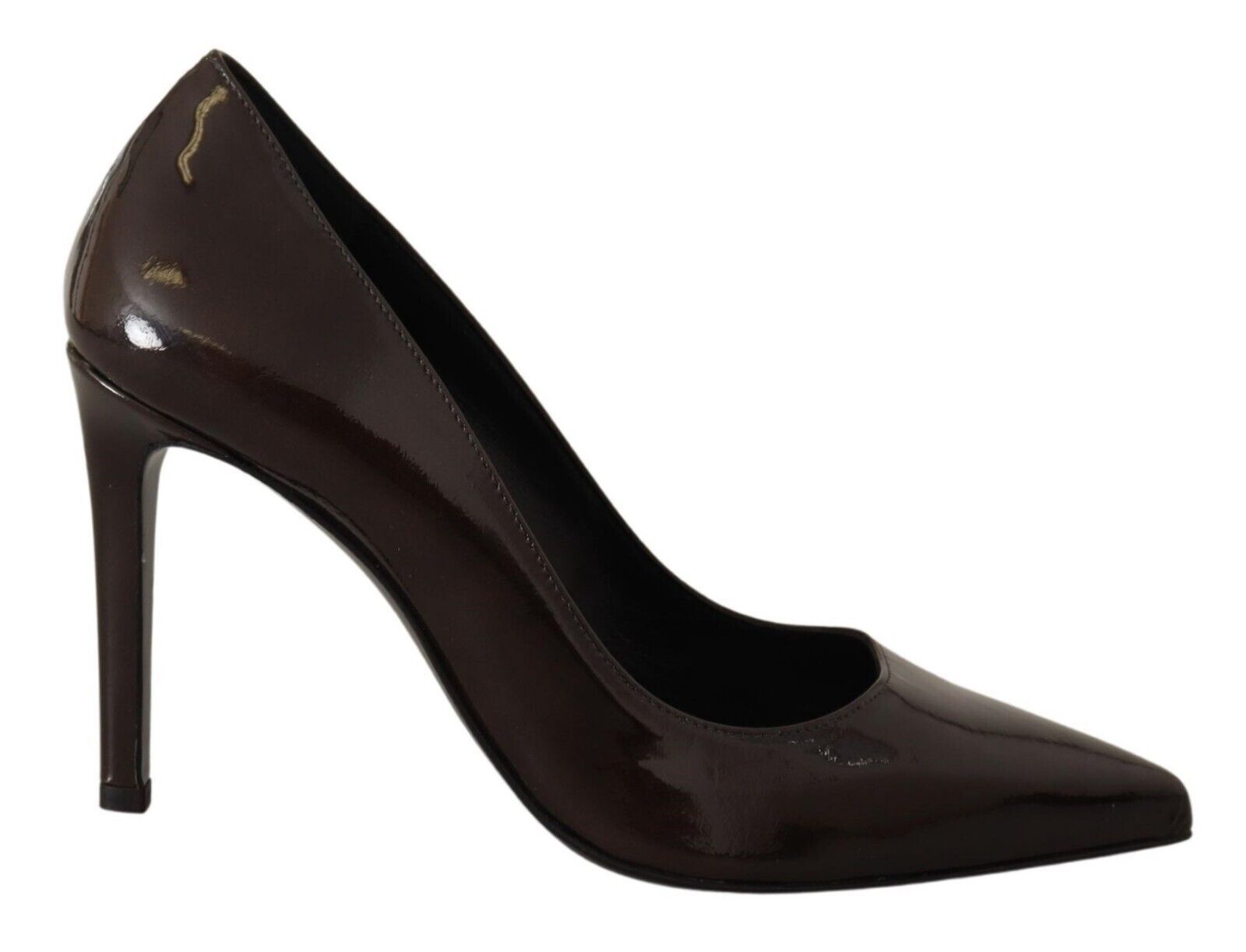 Bruna lackskor med stilettklack och pumps
