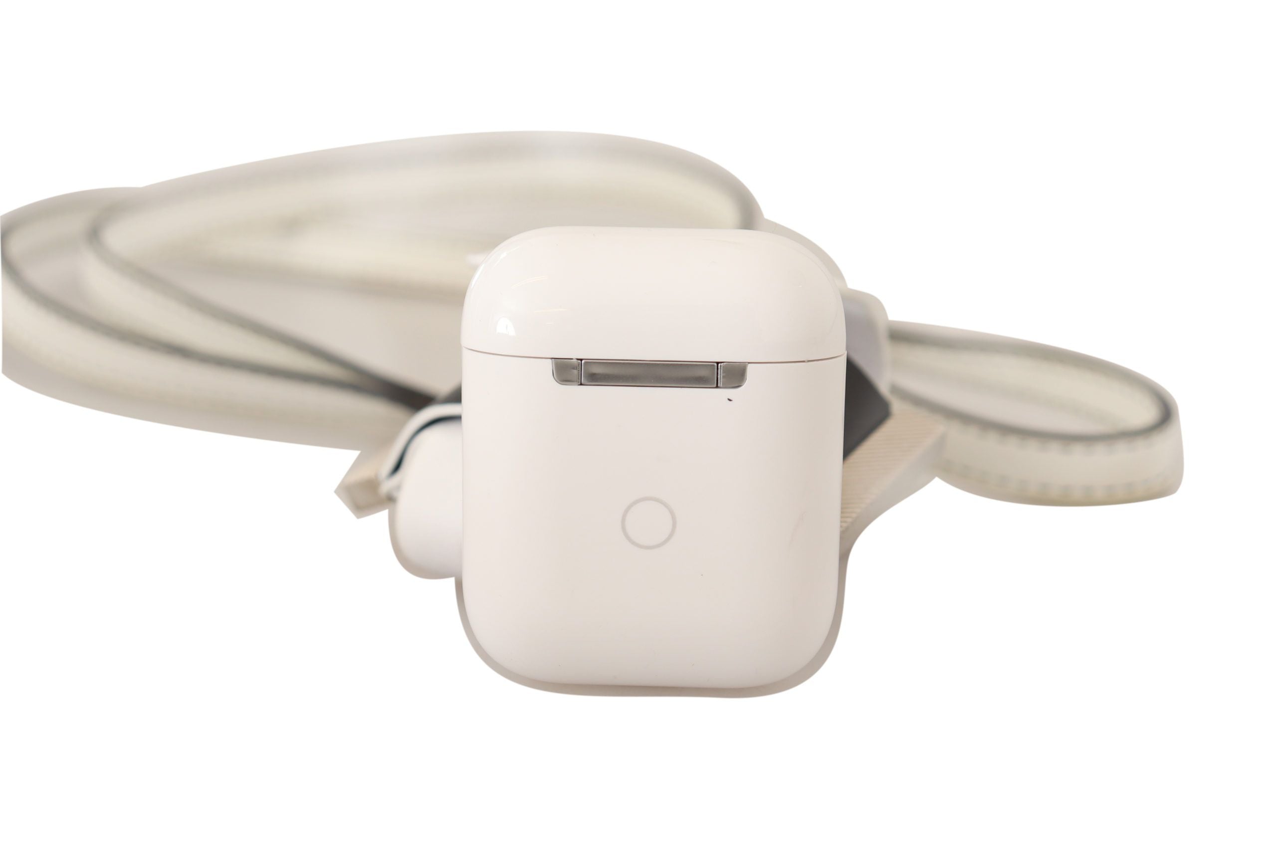 Vitt svart läderarmband Silver metalllogotyp Airpods-skal