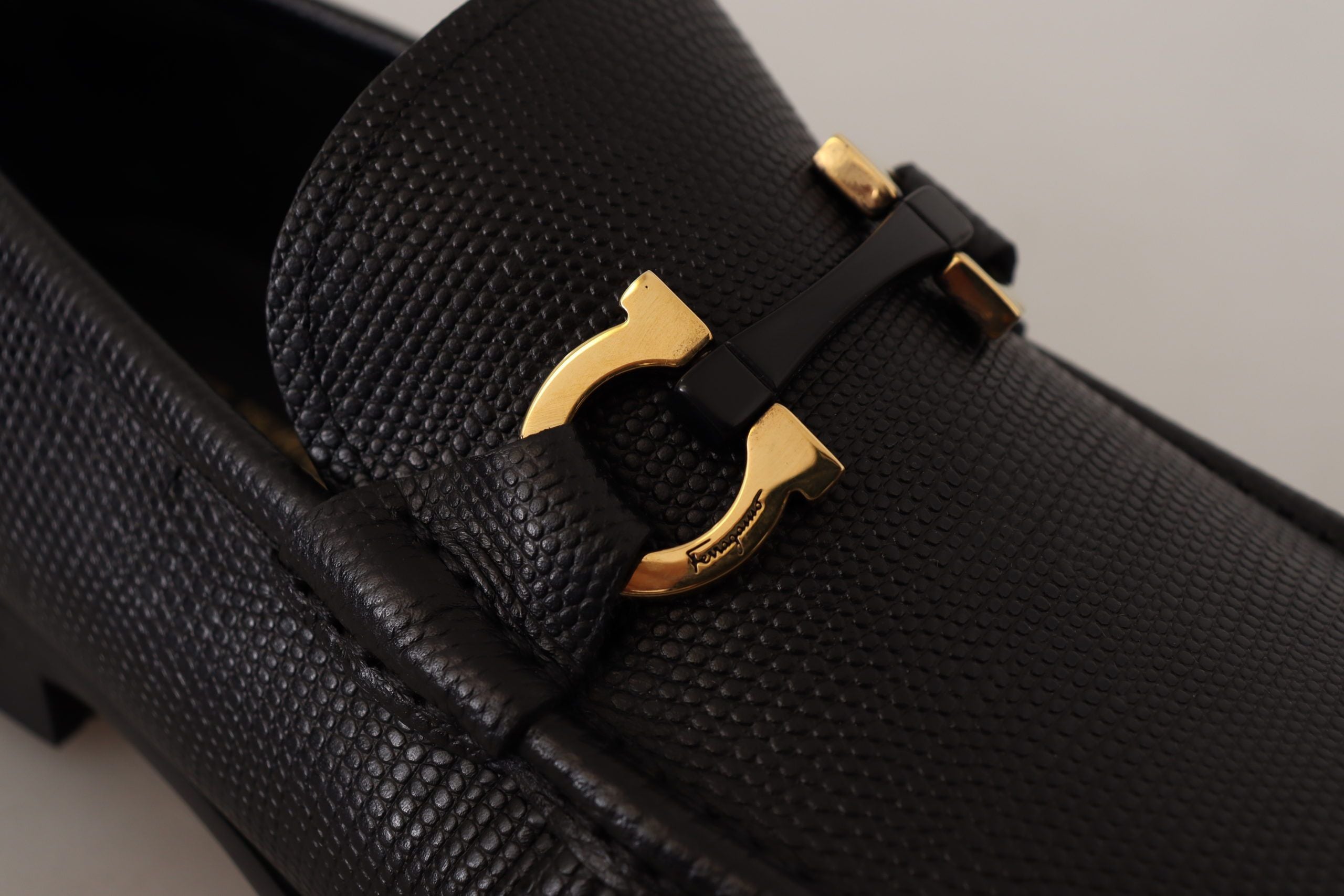 Elegante svarte loafers i kalveskinn