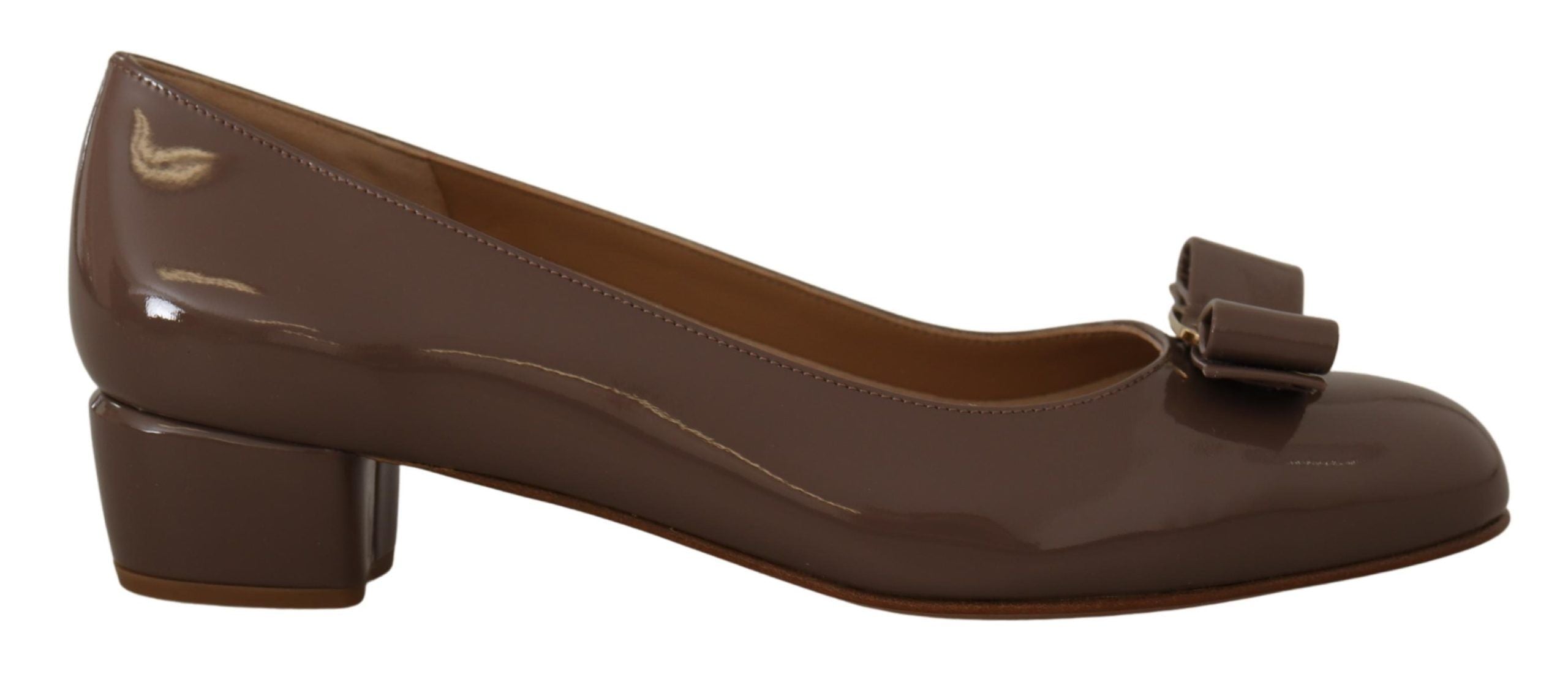 Eleganta Caraway Brown Pumps med Vara Rosett