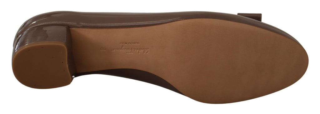 Eleganta Caraway Brown Pumps med Vara Rosett