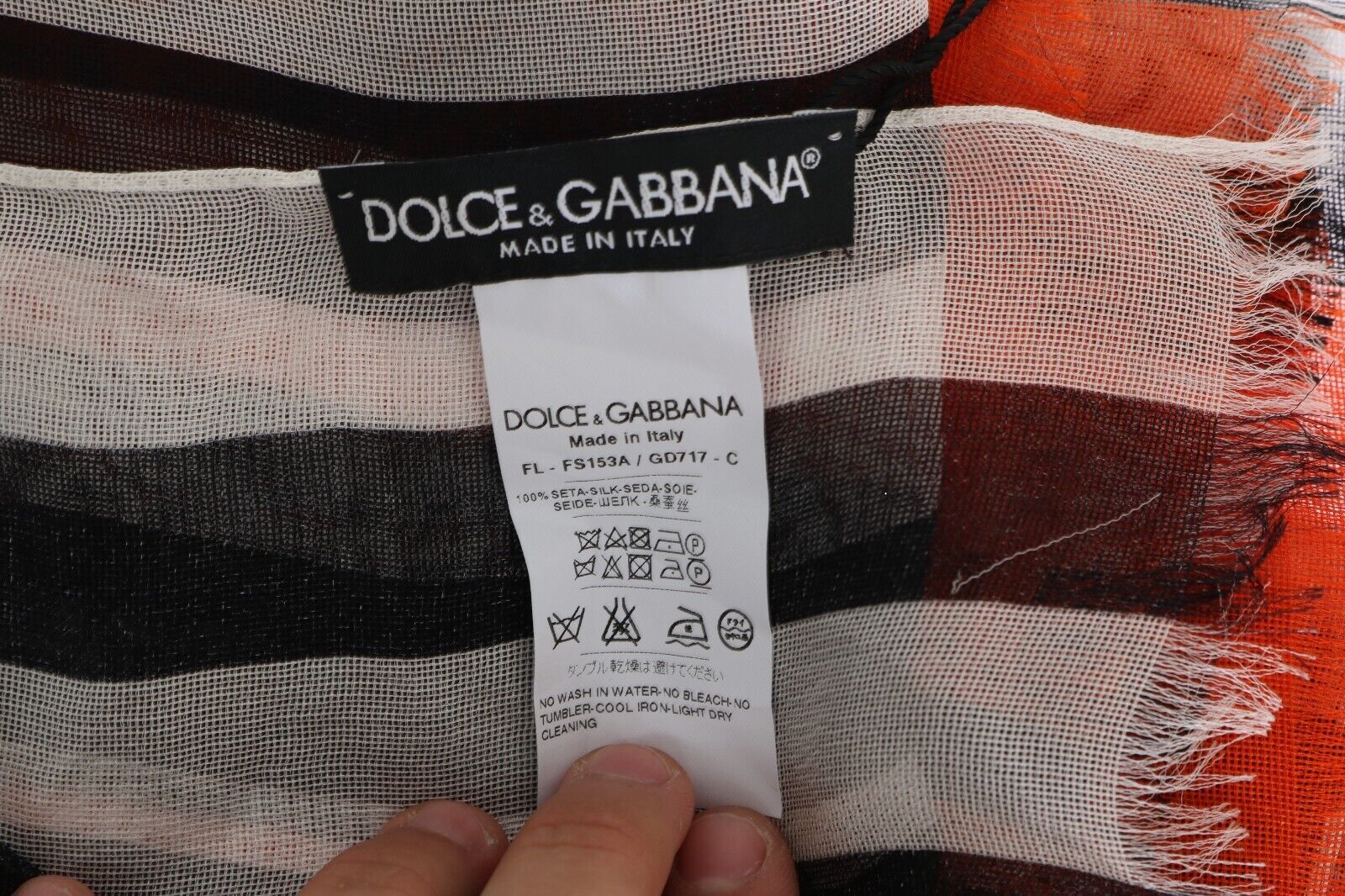 Dolce &amp; Gabbana Flerfarget Stripete Silkesjal med Frynser Skjerf