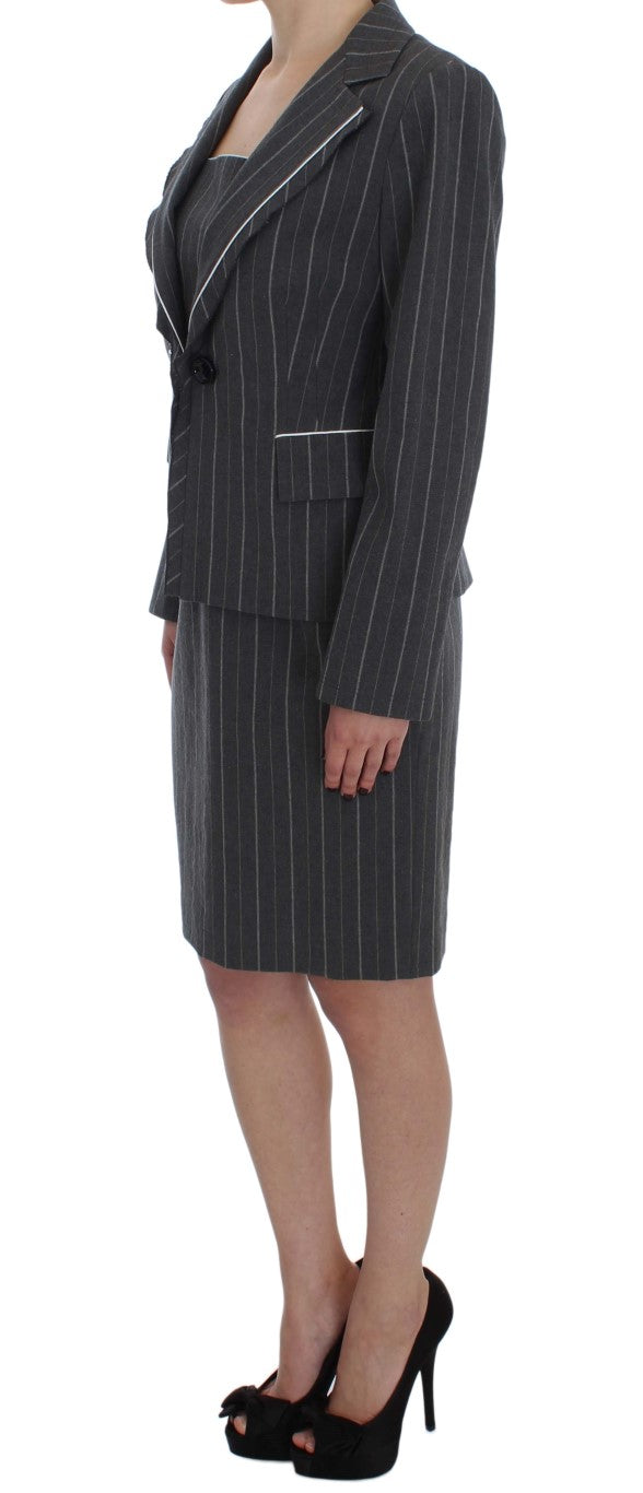 Grått sett med stretchkjole og blazer