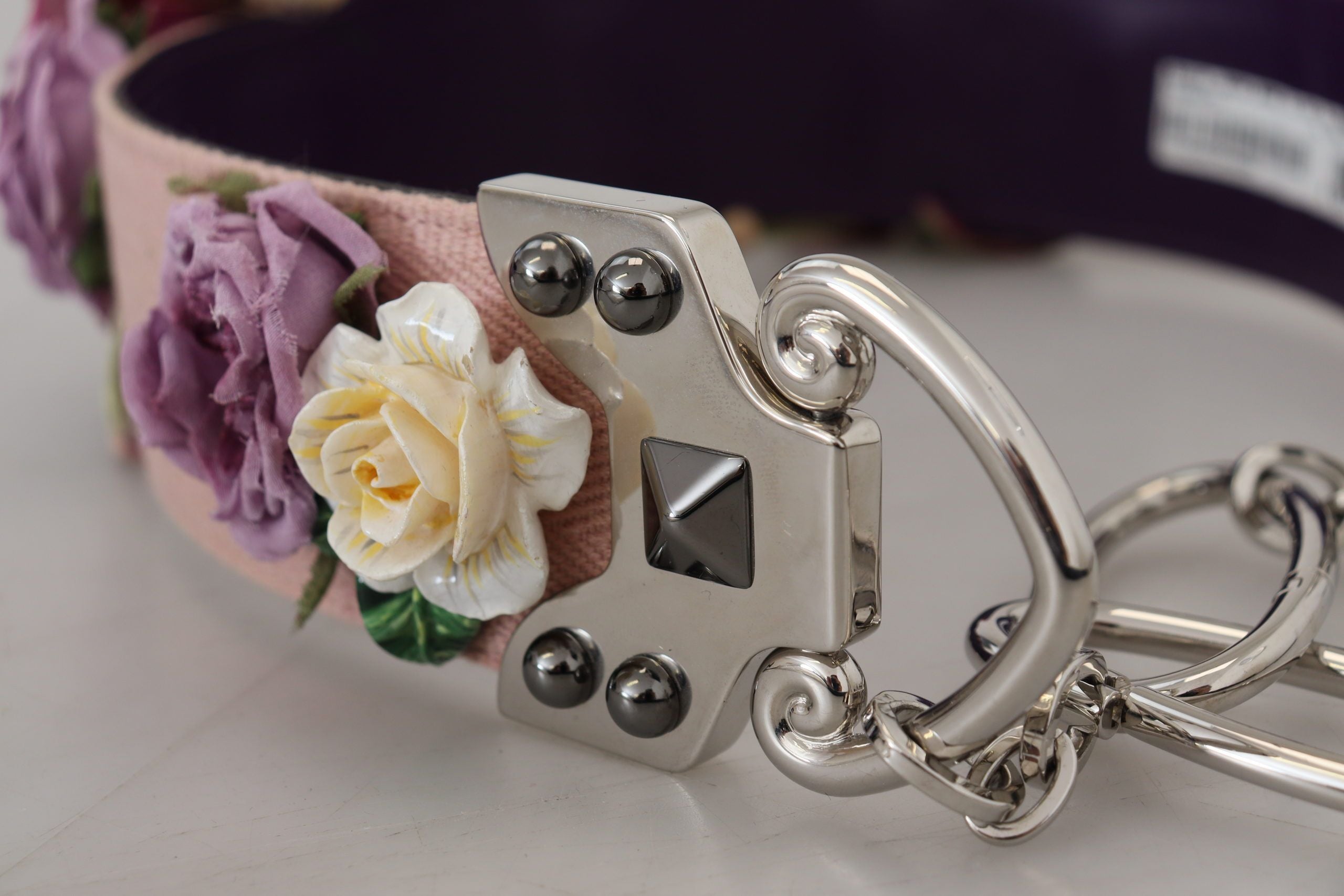 Flerfarget blomsterapplikasjoner metall skulderrem