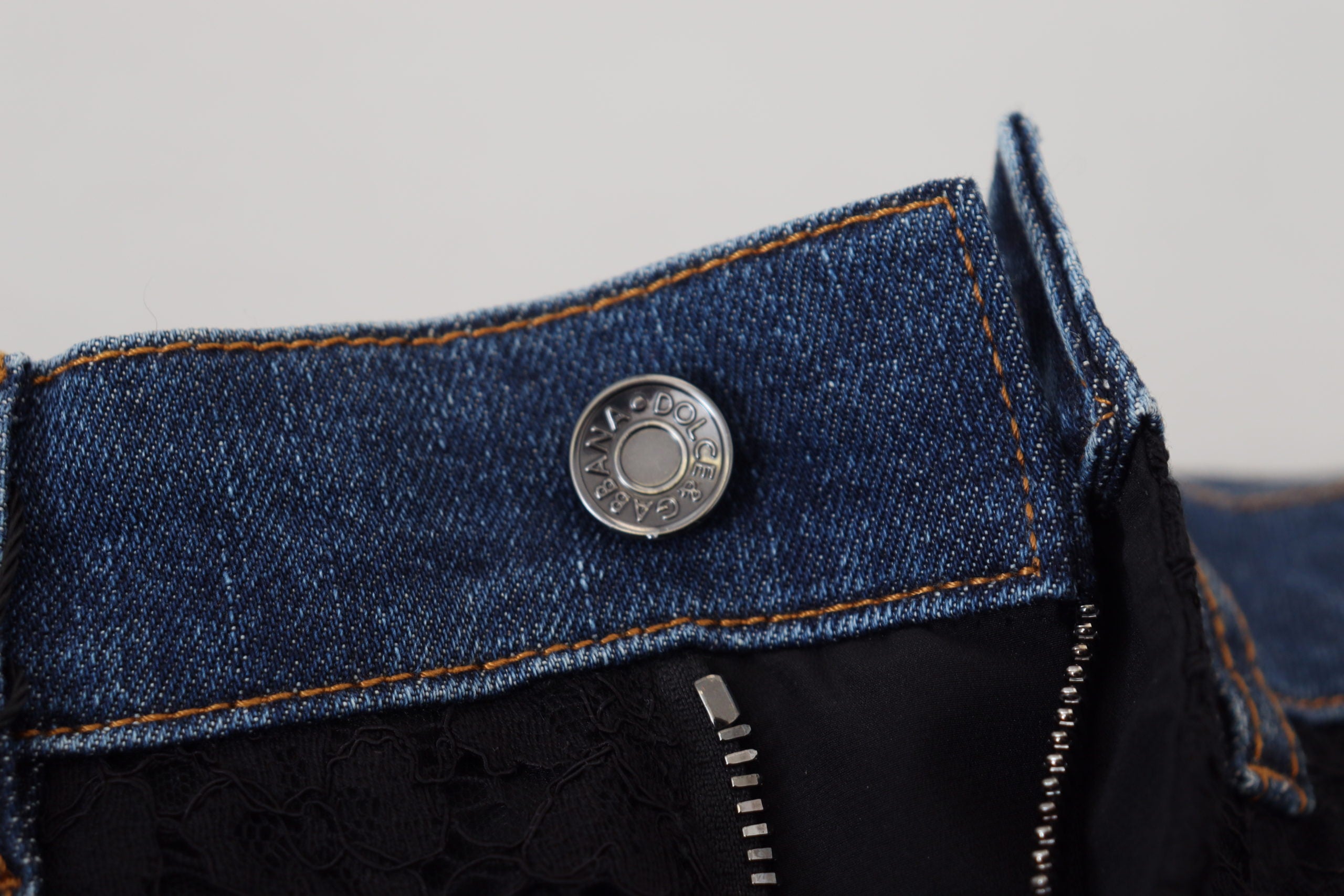 Svarta blommiga skinny jeans med spets framtill