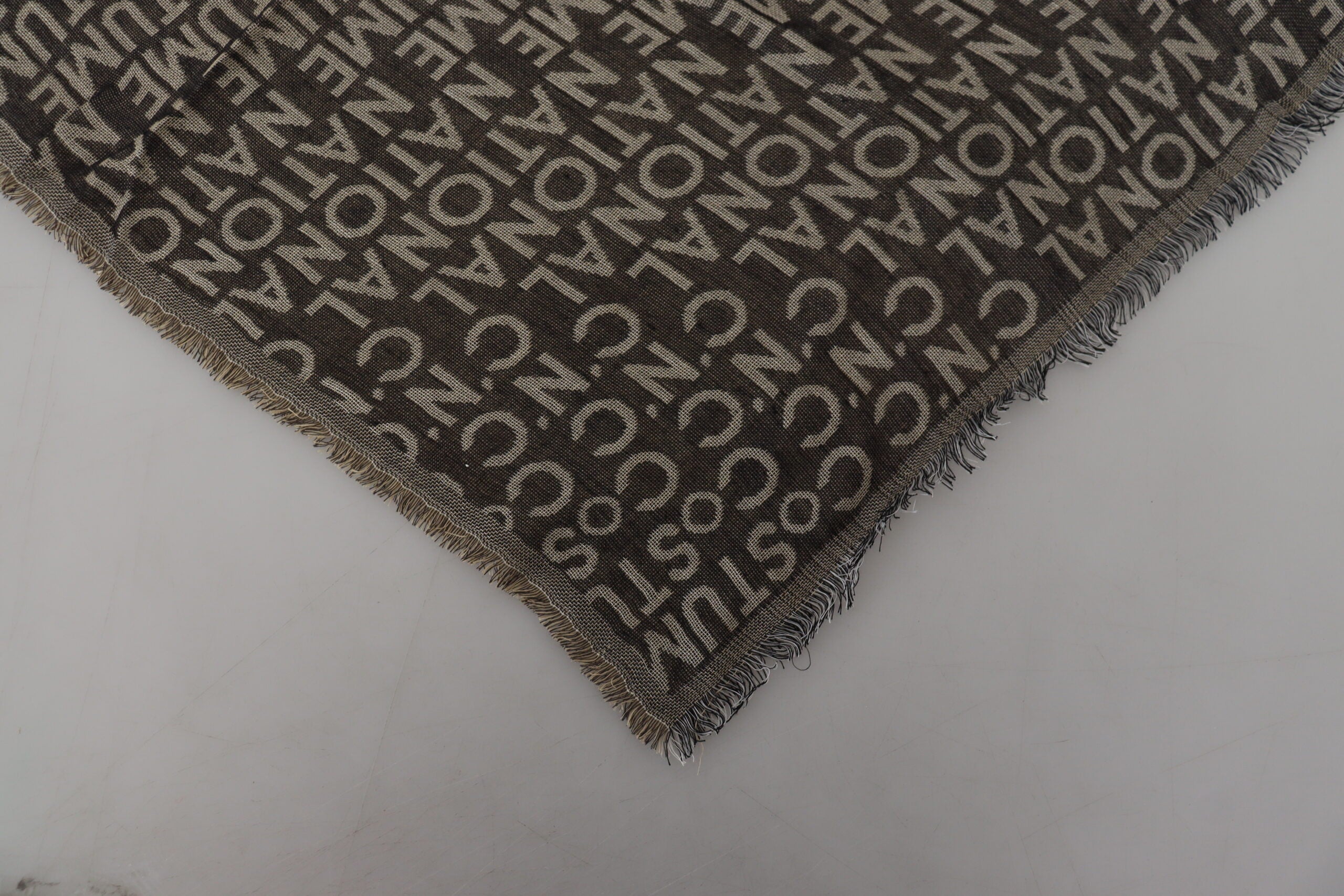 Costume National grå logotyp stickad halsduk med omlott