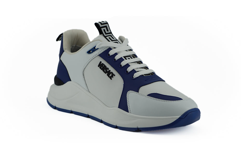 Eleganta blå och vita lädersneakers