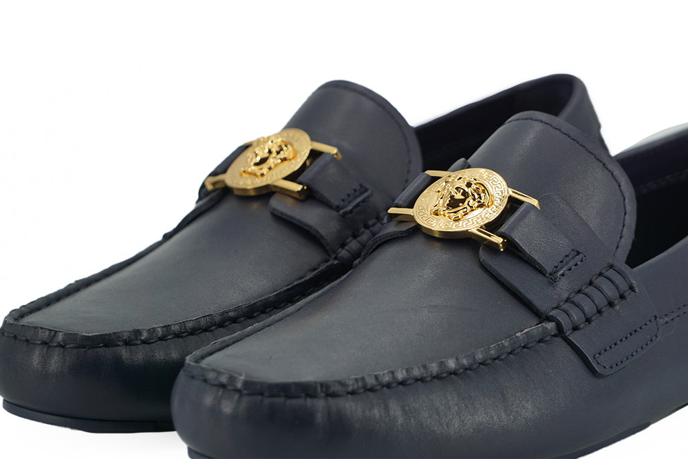 Eleganta marinblå loafers i kalvskinn