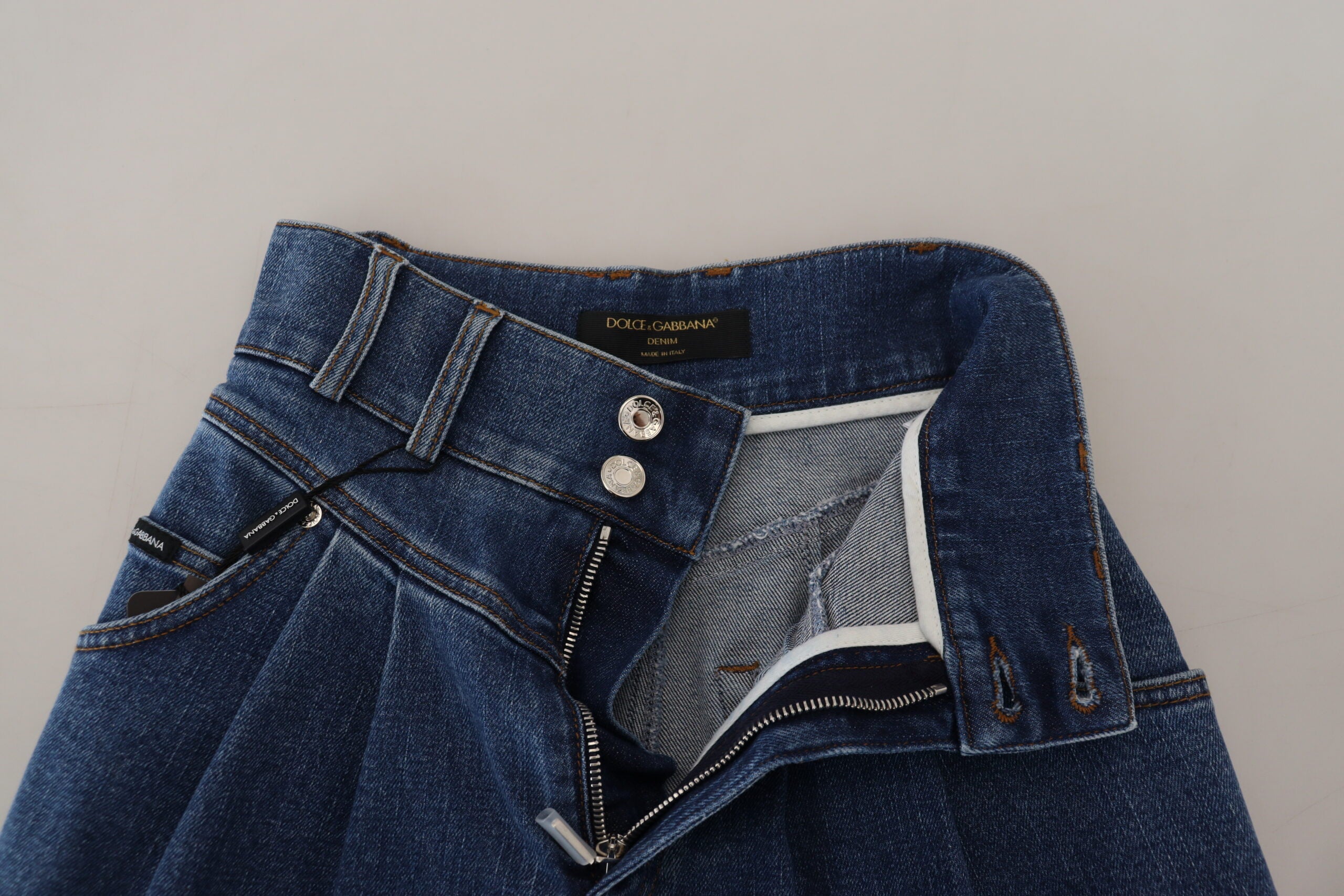 Blå jeans med hög midja och stretch i bomull