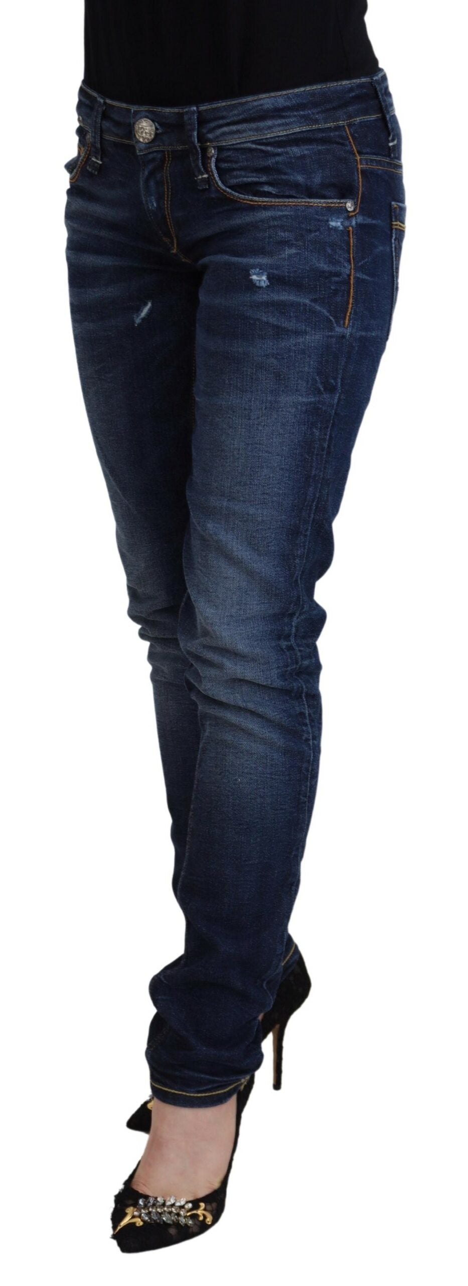 Blå tvättade bomullsjeans med låg midja för kvinnor