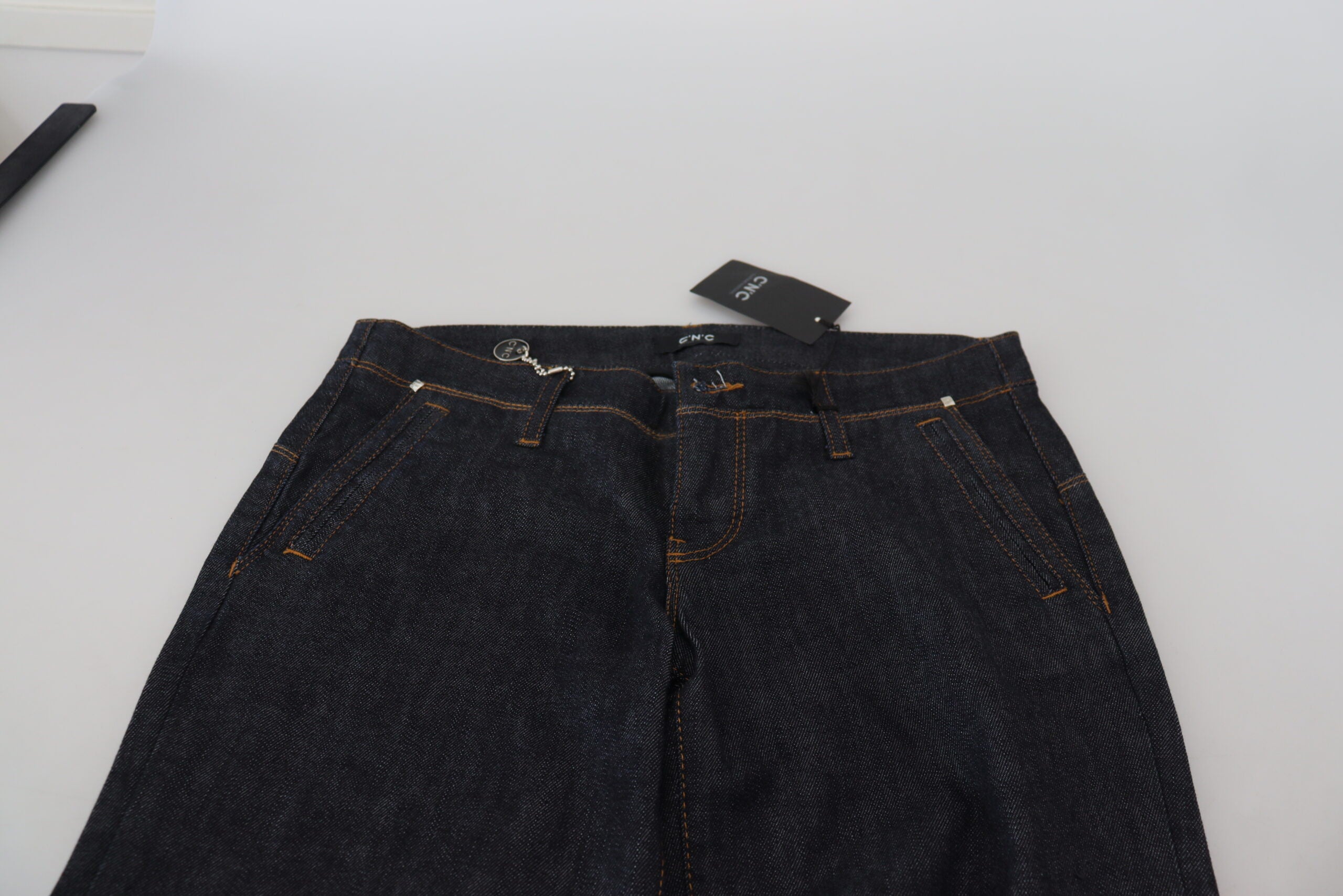Blå raka jeans med låg midja