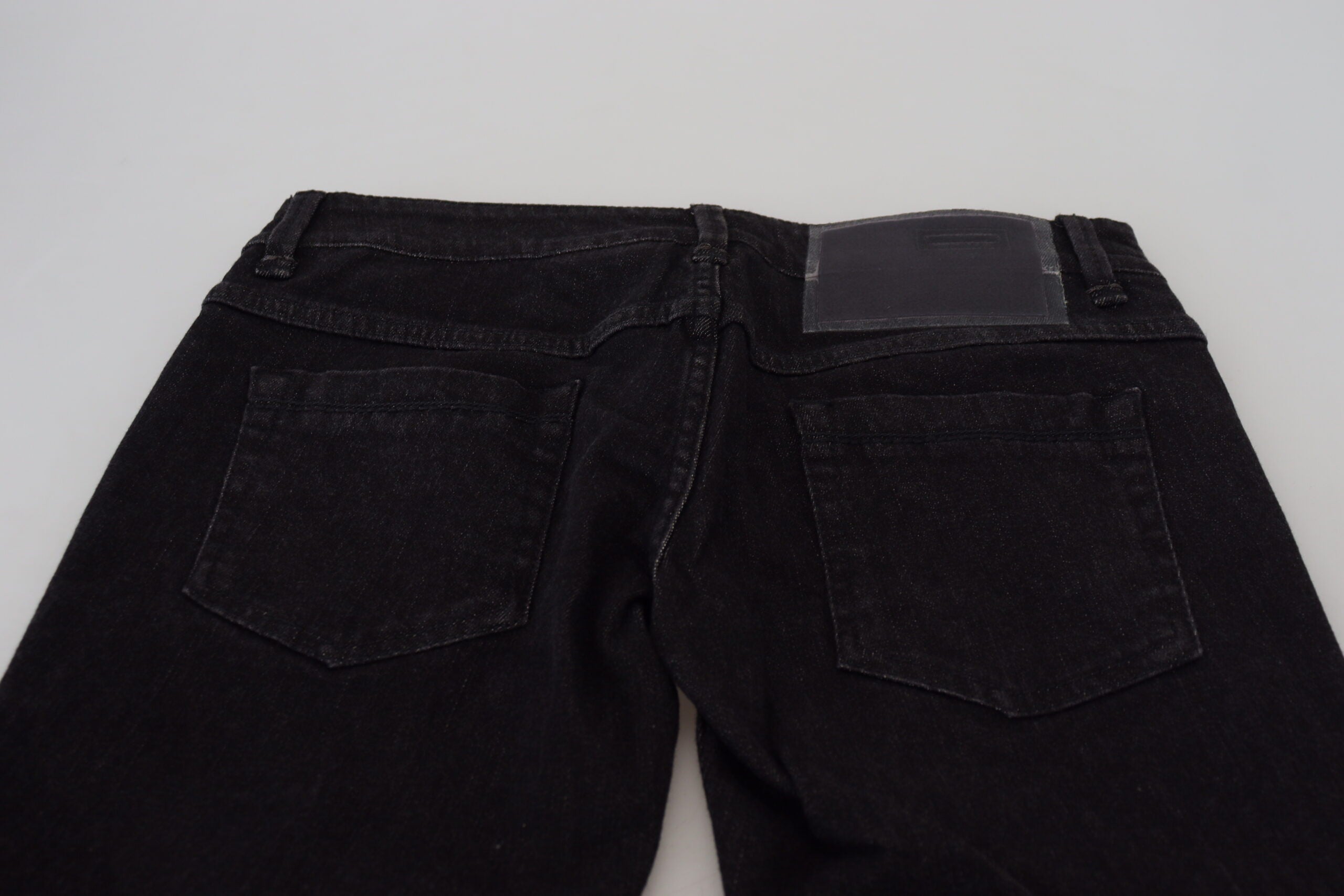 Svarte slim fit bomullsdenimjeans med lav midje