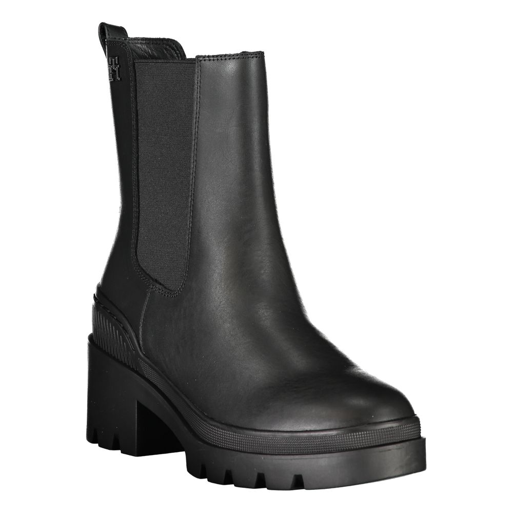 Snygga ankelboots med resår i sidan och logotypdetalj