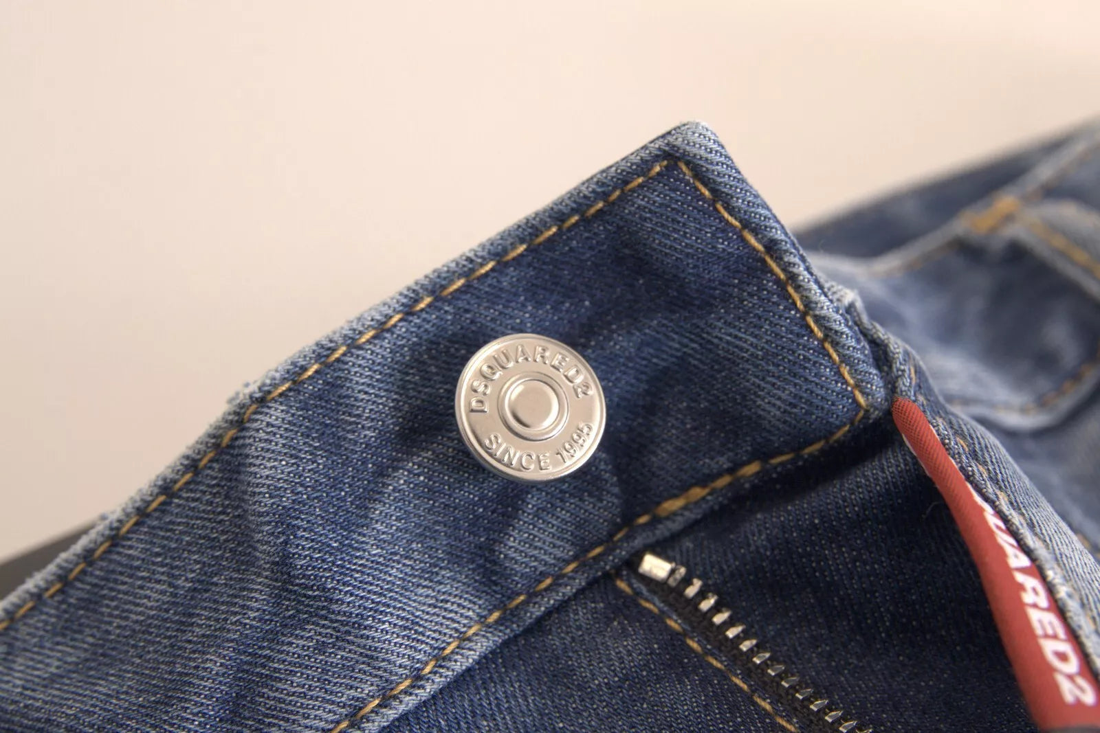 Blåa Twiggy-jeans med medelhög midja
