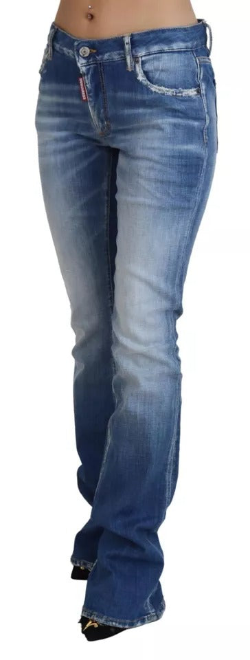 Blå tvättade bomullsjeans med medelhög midja och utsvängda denim